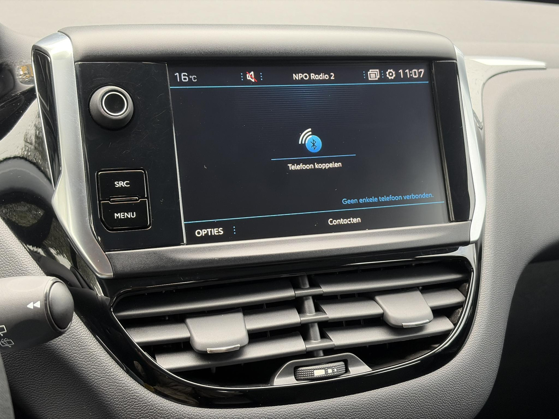 Peugeot 208 1.2 PureTech Blue Lion ✓D-riem vv 2024✓Dealer Onderhouden✓Carplay✓Navi✓Trekhaak✓2e Eigenaar✓Recent beurt gehad✓Airco✓Cruise✓Pdc✓5 Deurs✓Weinig Km✓N.A.P✓Apk tot 08-2027
