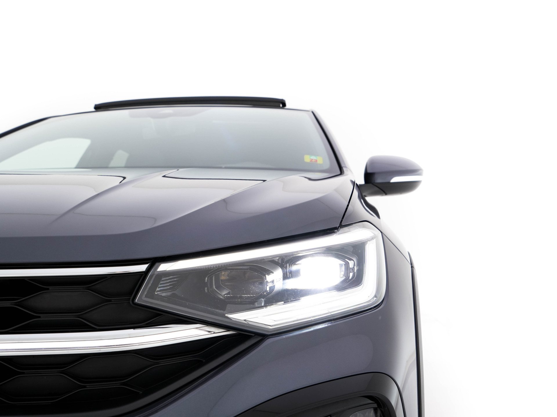 Volkswagen Taigo 1.5 TSI R-Line Aut. *PANO | ADAPTIVE-CRUISE | FULL-LED | BLINDSPOT | HEATED-SPORTSEATS | DIGI-COCKPIT | PRIVACY-GLASS | SHIFT-PADDLES | CAMERA | KEYLESS | NAVI-FULLMAP | ECC | PDC | 18''ALU*