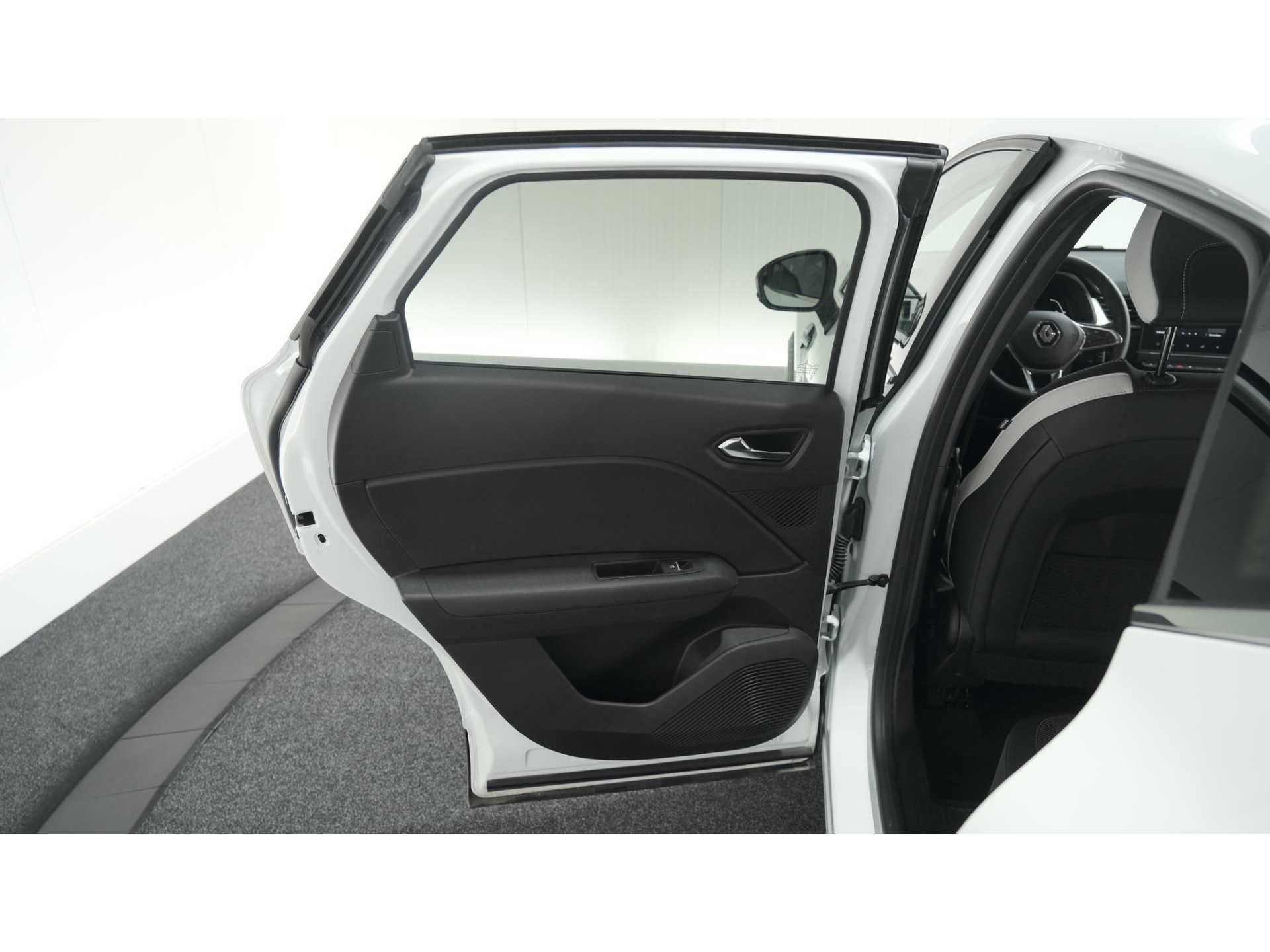 Renault Captur TCe 90 Techno | Camera | Navigatie | Pack Winter | Apple Carplay