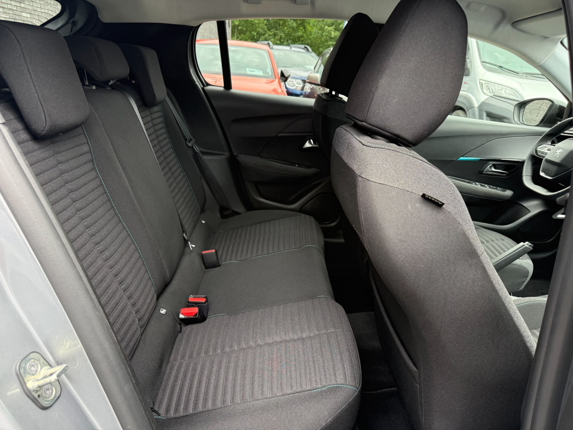 Peugeot 208 75PK Style | 1E EIGENAAR | 3/6/12MND GARANTIE| LED | CARPLAY | NAVI | CRUISE | CLIMA | LMV |