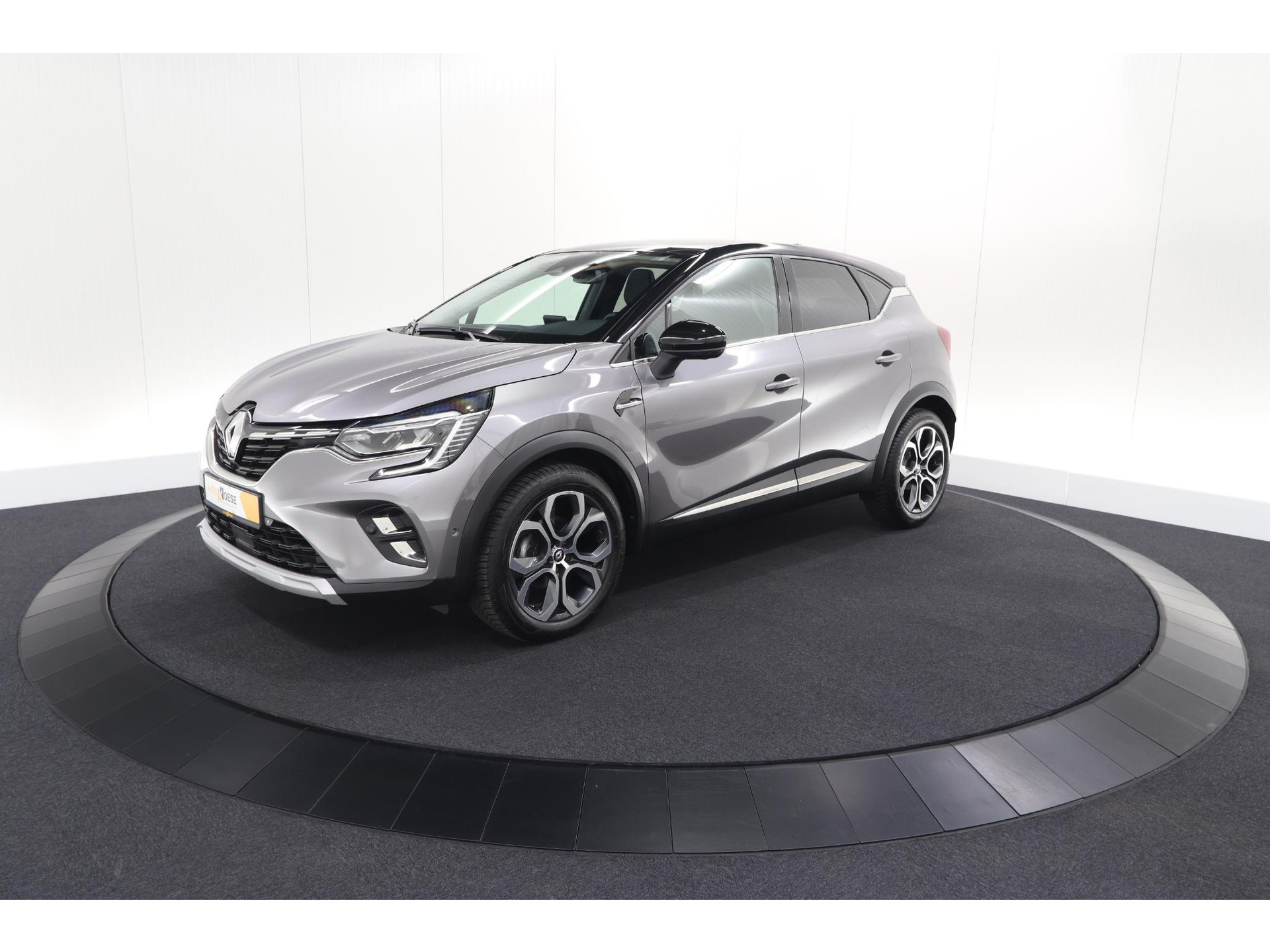 Renault Captur Mild Hybrid 140 EDC Techno | 360 Camera | Groot scherm | Stoelverwarming | Parkeersensoren | Allseason banden
