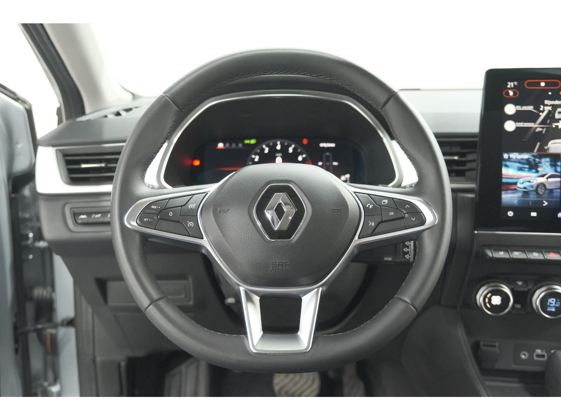 Renault Captur Mild Hybrid 140 EDC Techno | Camera | 9.3 Inch Groot Scherm | Stoelverwarming | Apple Carplay