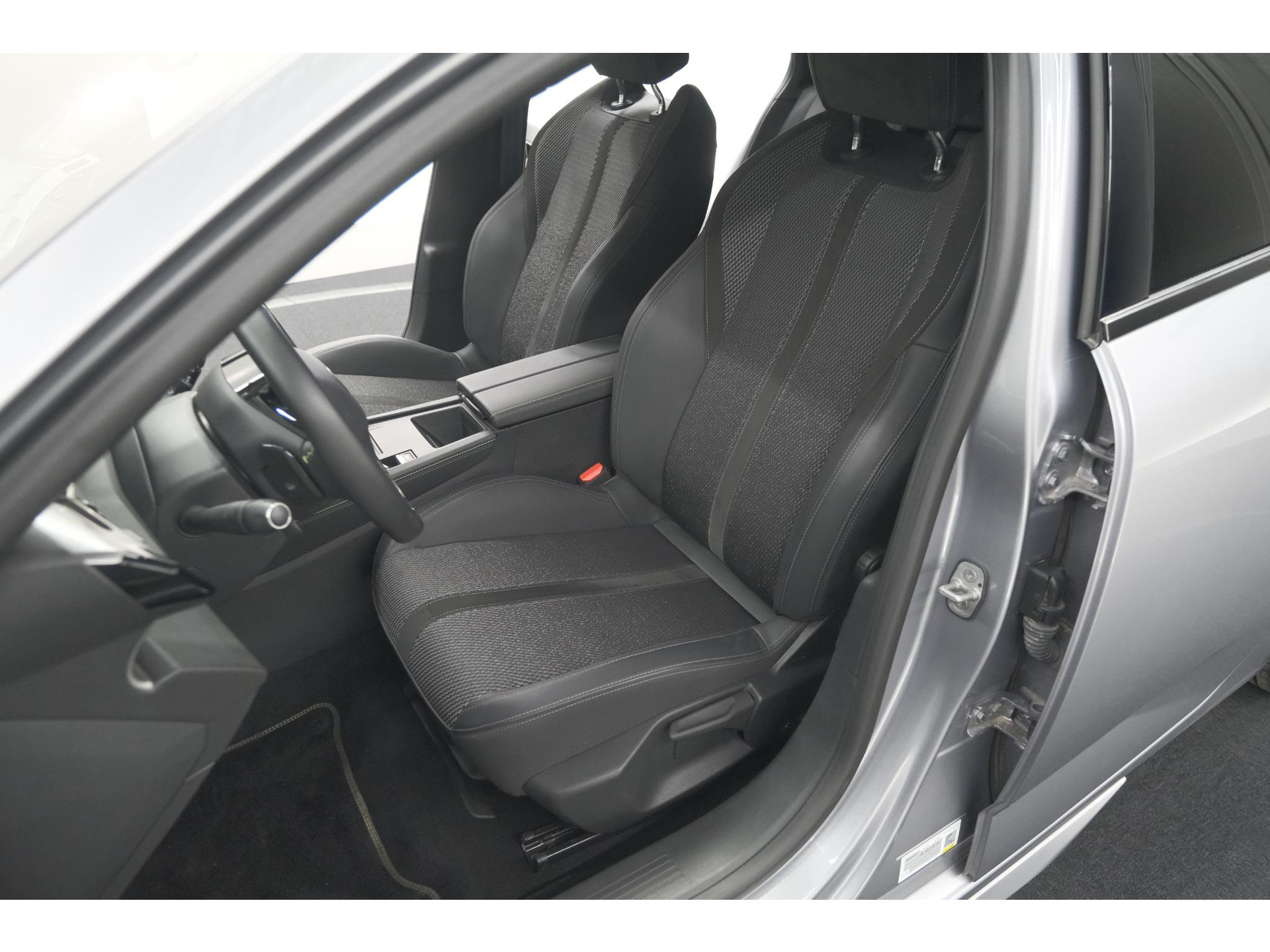 Peugeot 308 SW 1.2 Hybrid 136 e-DCS6 GT | Camera | Adaptieve Cruise Control | Apple Carplay