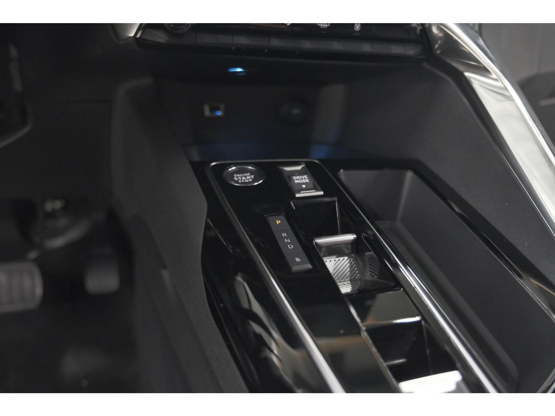Peugeot 3008 1.6 HYbrid 225 Allure Pack Business | Camera | Navigatie | Apple Carplay | Parkeersensoren