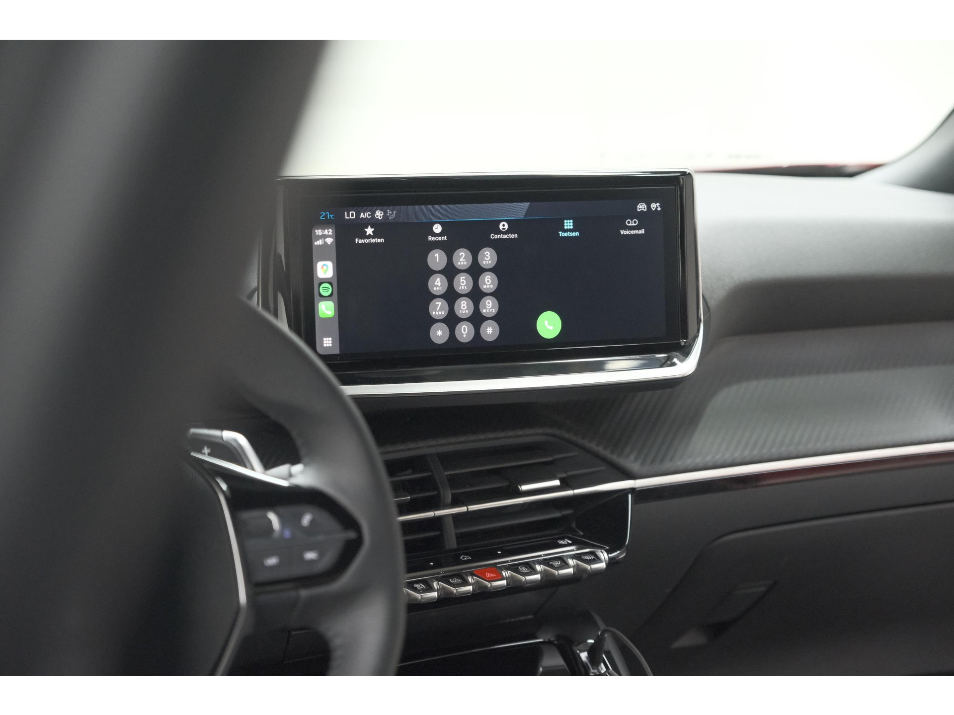 Peugeot 2008 1.2 Hybrid 145 Allure | 360 Camera | Adaptieve Cruise Control | Dodehoekdetectie | Apple Carplay