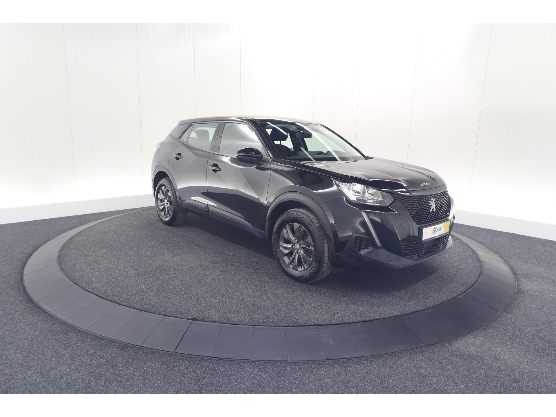 Peugeot 2008 PureTech 130 EAT8 Active | Parkeersensoren | Navigatie | Apple Carplay