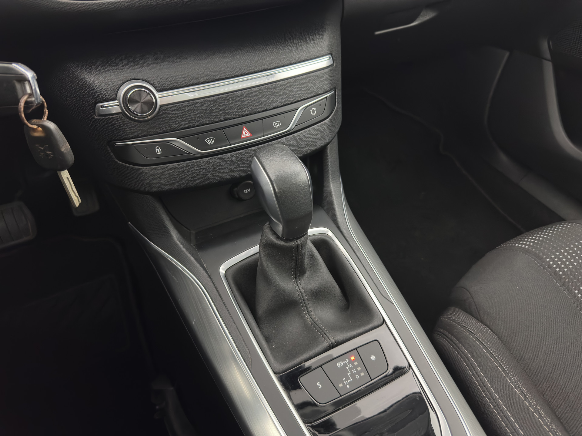 Peugeot 308 SW 1.6 BlueHDI Blue Lease Premium Aut. *PANO | FULL-LED | NAVI-FULLMAP | SPORT-SEATS | PRIVACY-GLASS | ECC | PDC | CRUISE | 16''ALU*