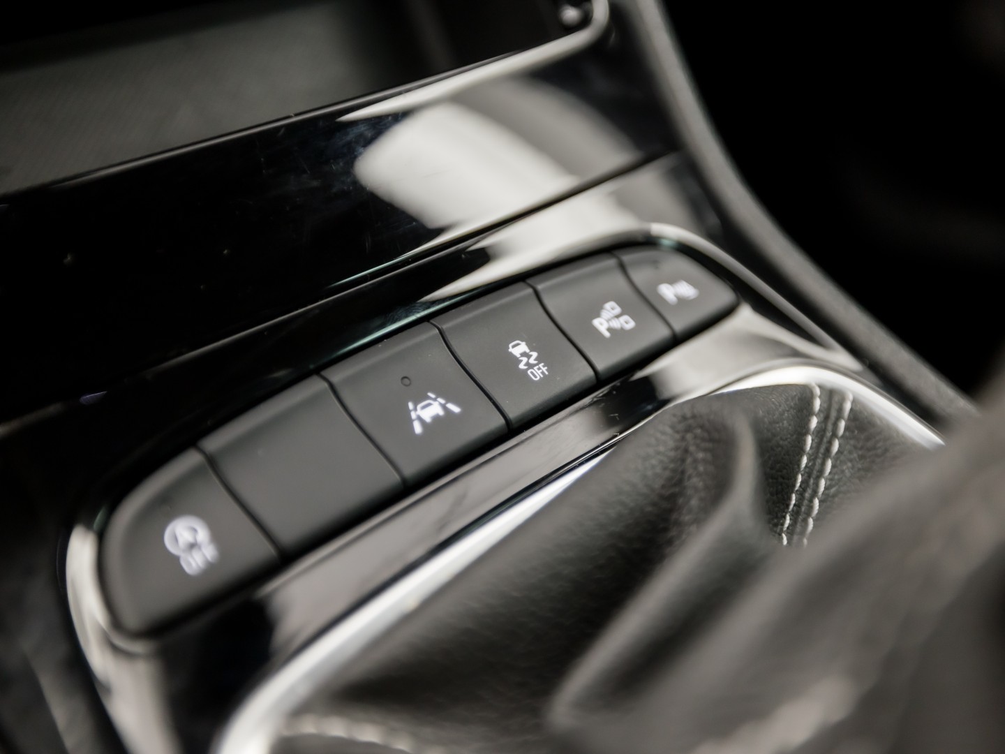 Opel Astra Sports Tourer 1.2 Innovation Sport (APPLE CARPLAY, DIGITALE COCKPIT, GROOT NAVI, CLIMATE, CAMERA, TREKHAAK, SPORTSTOELEN, GETINT GLAS, KEYLESS, ADAPTIVE CRUISE, NIEUWSTAAT)