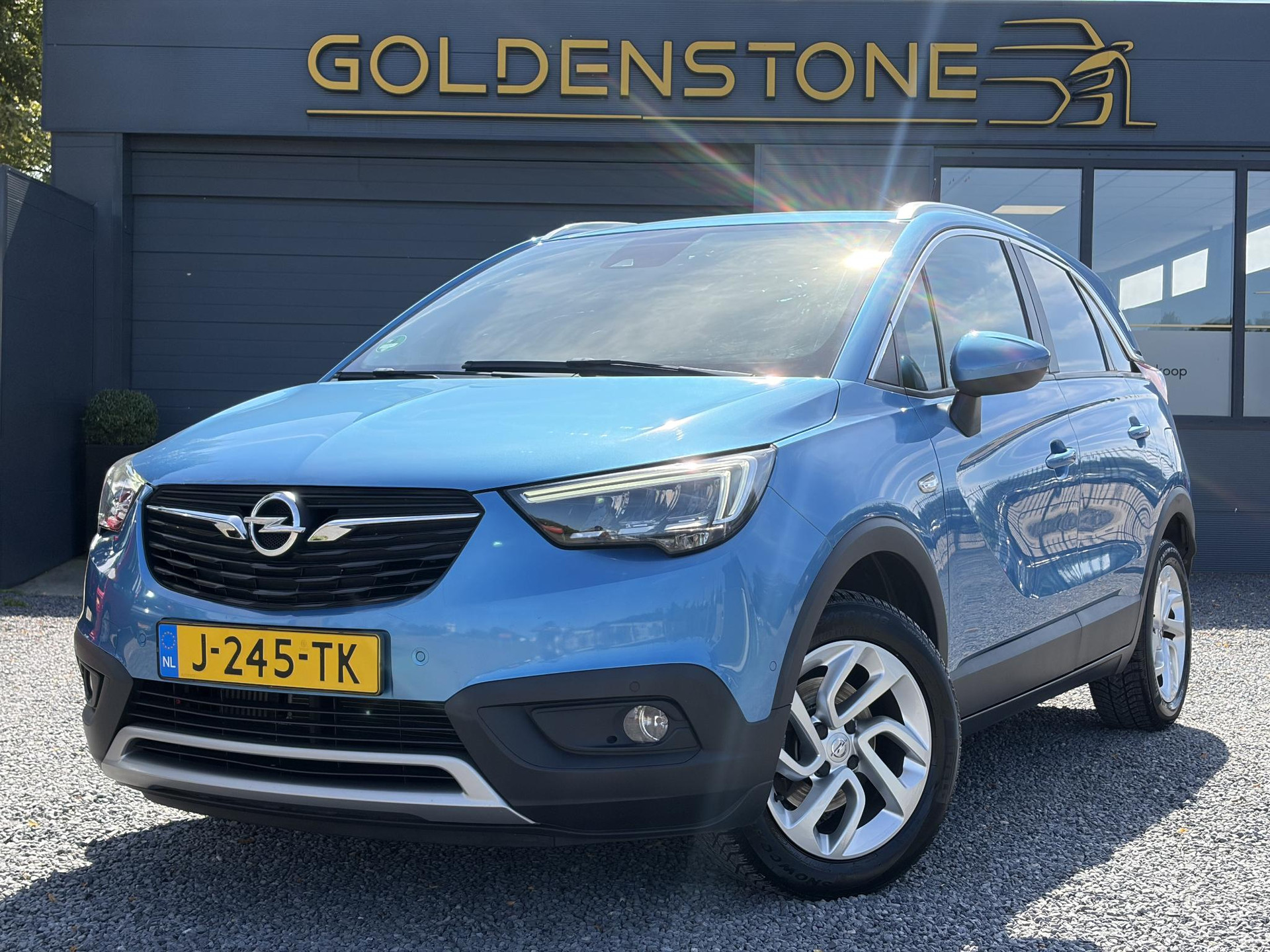 Opel Crossland X 1.2 Turbo Innovation ✓1e Eigenaar✓Dealer Onderhouden✓360° Camera✓Carplay✓Navi✓6 Bak✓110pk✓Keylss✓Halfleder✓Pdc V+A✓Lm velgen✓N.A.P✓Rijstrooksensor✓Dodehoeksensor✓Apk tot 09-2028