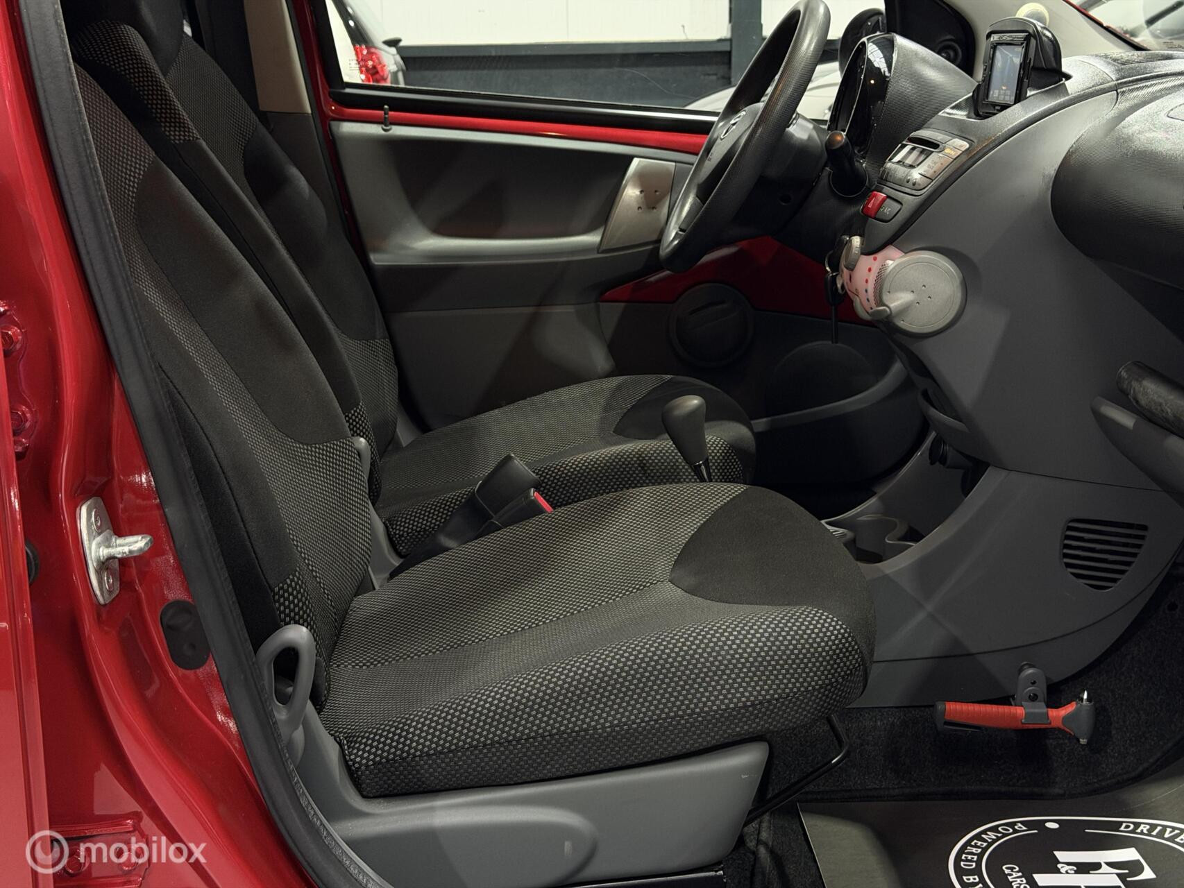 Toyota Aygo 1.0-12v Aspiration Red Navigator|Automaat|NAP|Navi