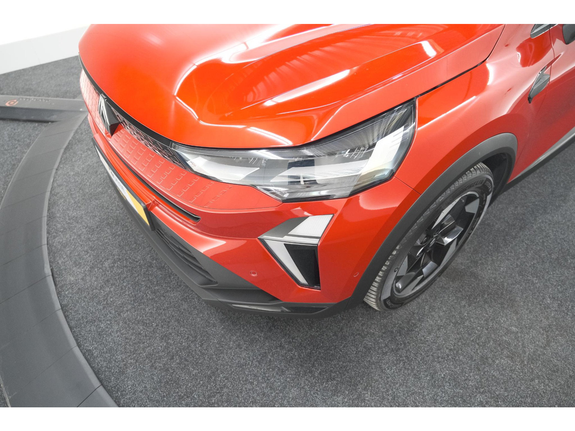 Renault Captur TCe 90 techno | Nieuw Model | Camera | Harman Kardon | Apple Carplay | Parkeersensoren | 18 Inch Lichtmetalen Velgen