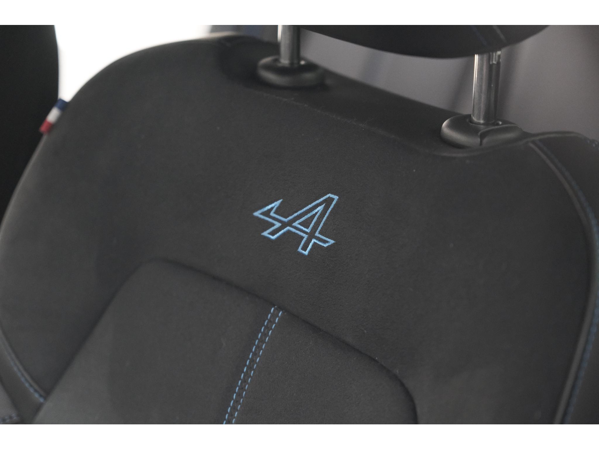 Renault Arkana 1.6 E-Tech hybrid 145 Esprit Alpine | Rondom Camera | Adaptieve Cruise Control | Pack Winter | Dodehoekdetectie