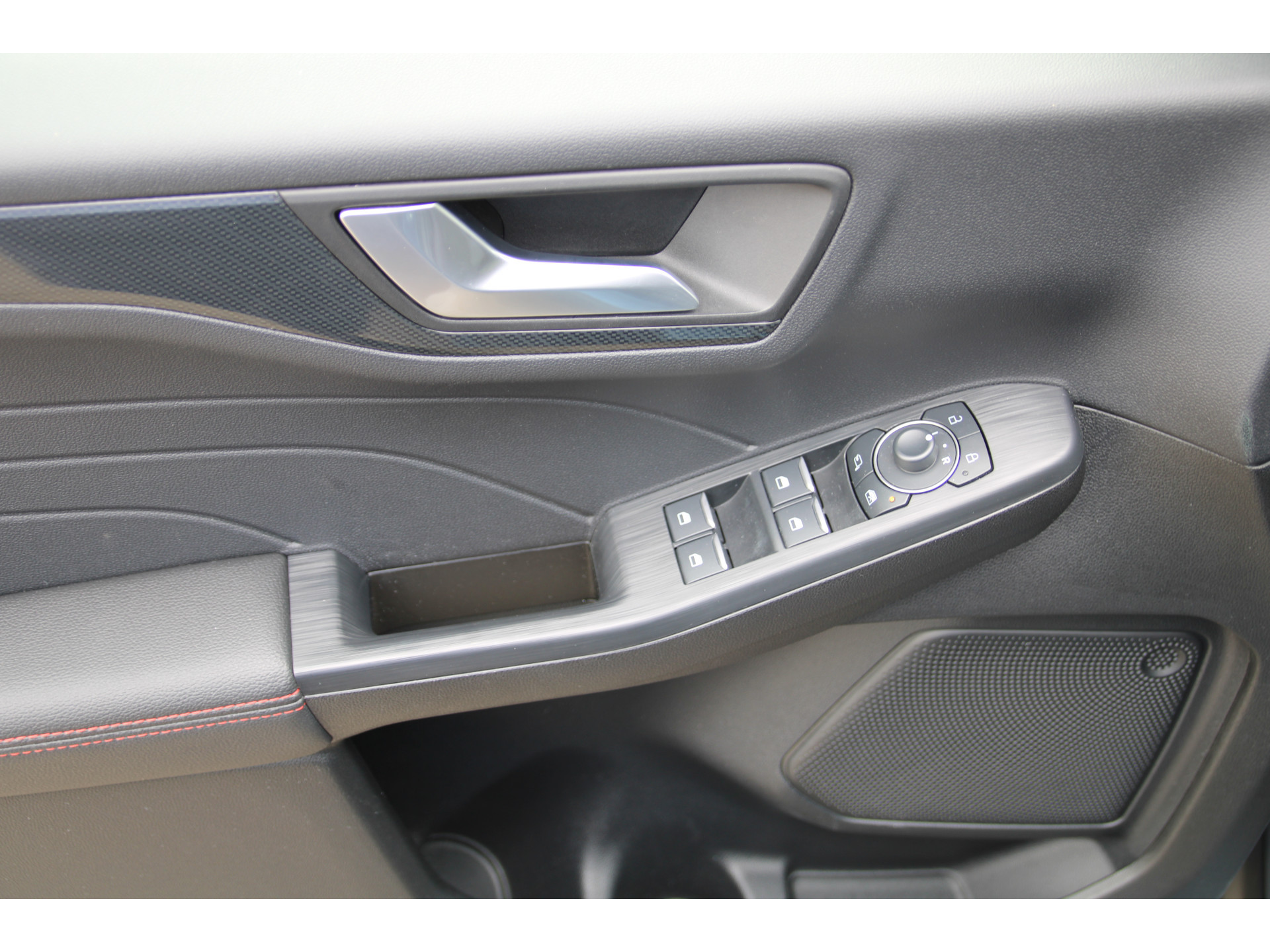 Ford Kuga 1.5 EcoBoost 150 PK ST-Line X TREKHAAK | PANORAMADAK | HEAD-UP