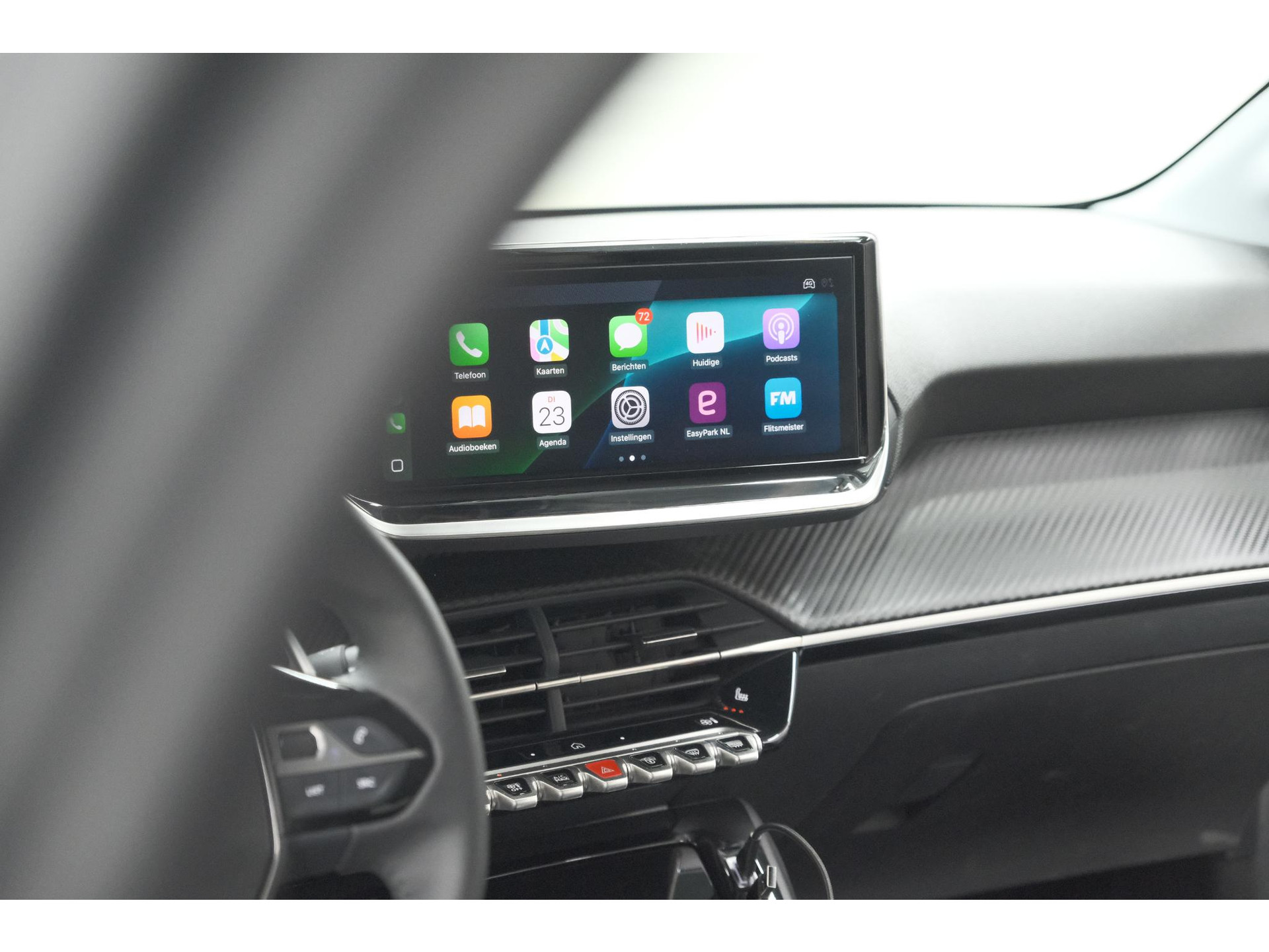 Peugeot 208 Hybrid 110 e-DCS6 Allure | Stoelverwarming | Apple Carplay | Parkeersensoren