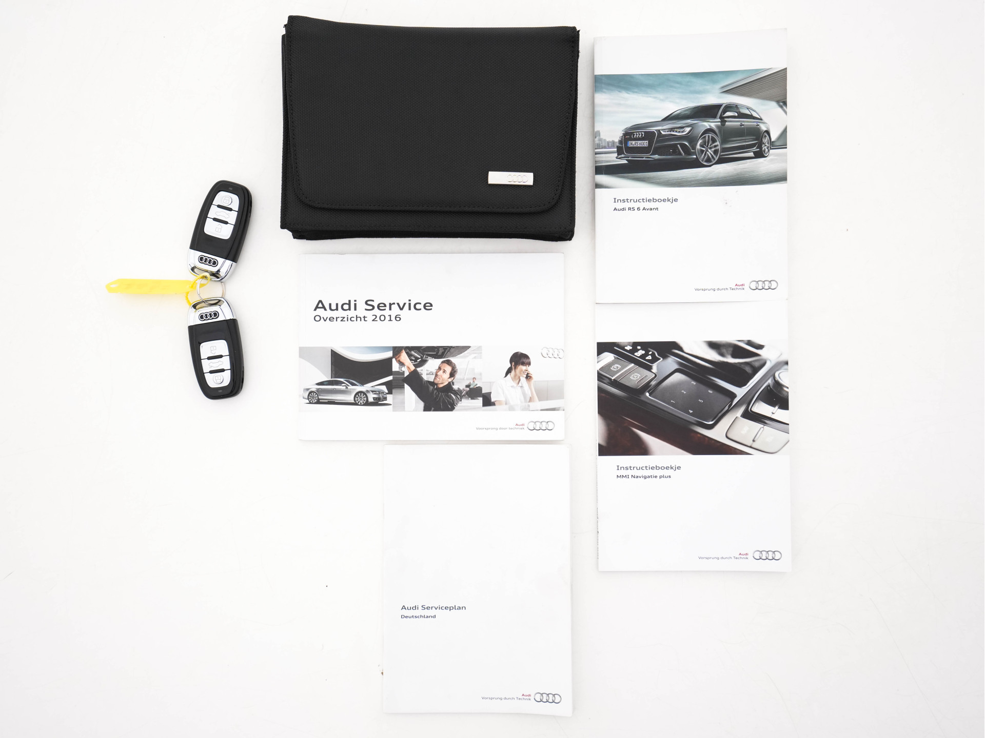 Audi RS6 Avant 4.0 TFSI Quattro *MILLITEK-EXHAUST | CERAMIC-BRAKES | PANO | LEATHER-ALCANTARA | FULL-LED | TOP-VIEW | BLIS | MEMORY-PACK | CARBON-INT. | BOSE-SOUND | LANE-ASSIST | KEYLESS | DAB+ | SPORT-SEATS | SHIFT-PADDLE