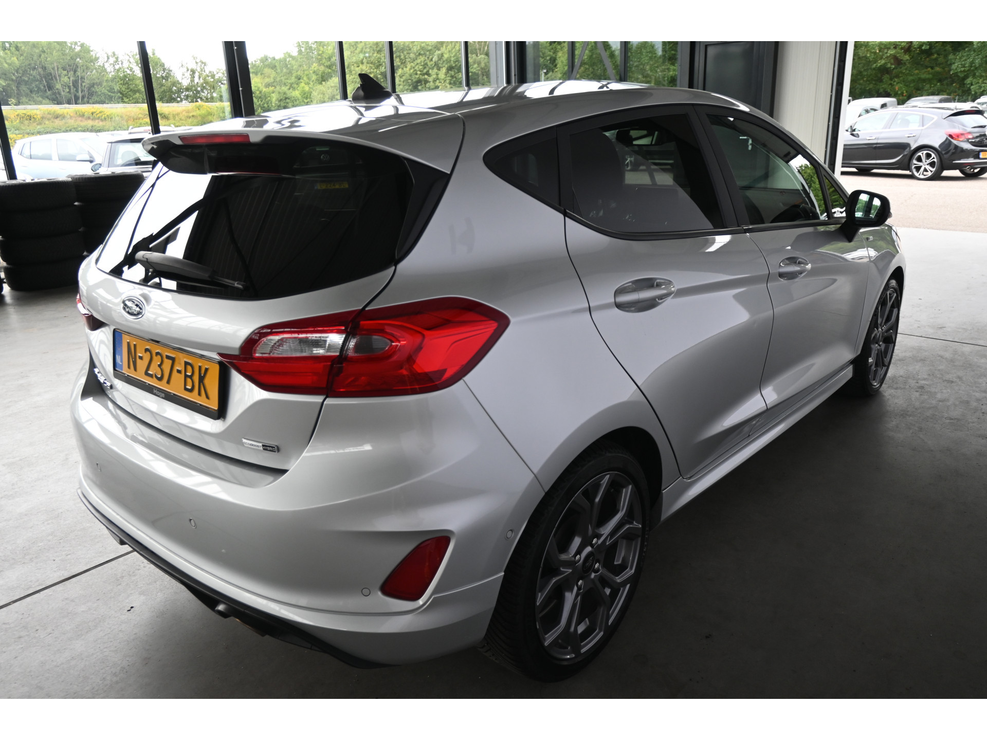 Ford Fiesta 1.0 EcoBoost Hybrid ST-Line Adaptieve Cruise Clima Camera Lane Assist Led Inruil Mogelijk!