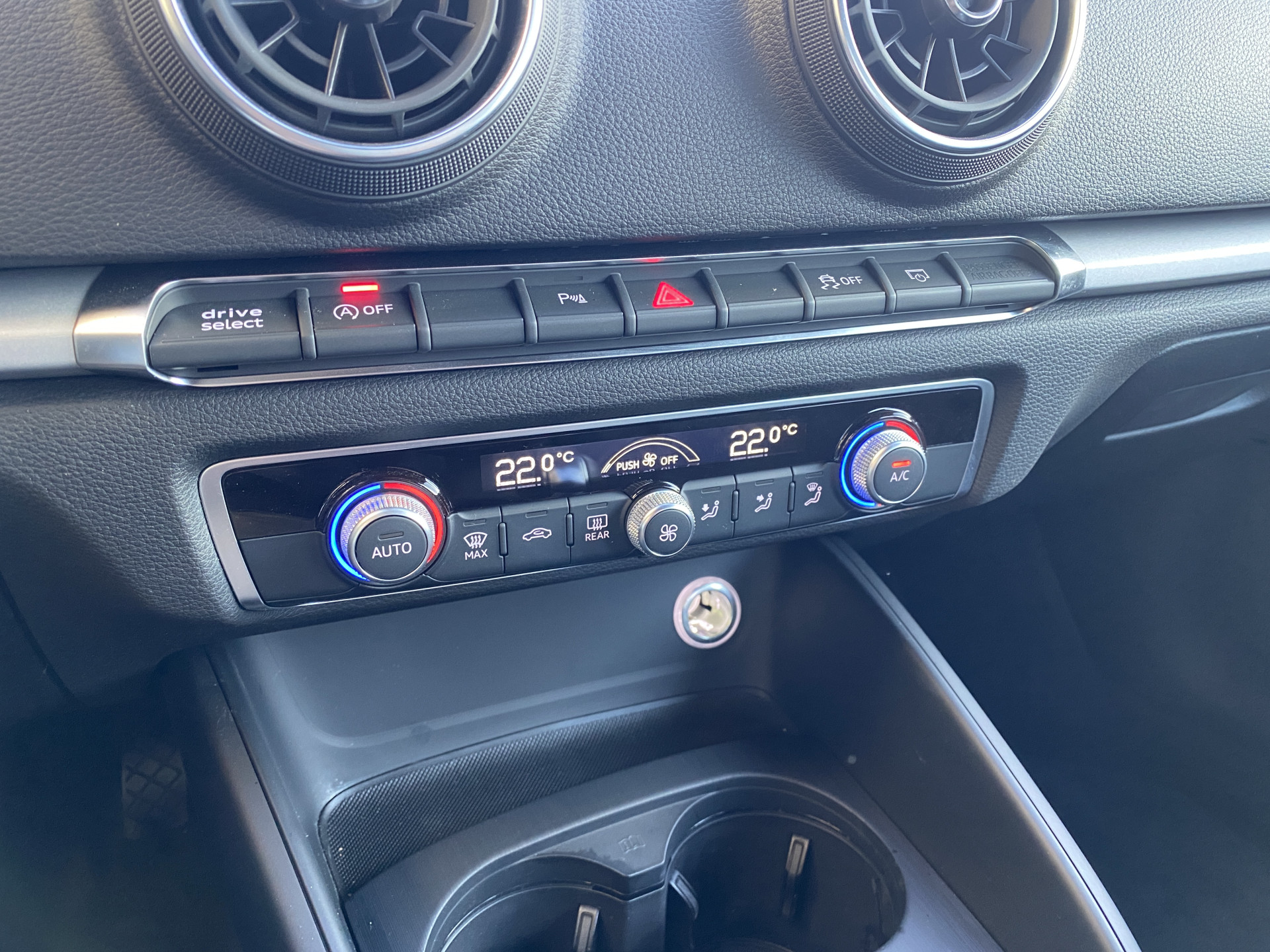 Audi A3 Sportback 30 TFSI 116 pk Design Pro Line Plus AUT. | navigatie | 18 inch sportvelgen | climate control | bluetooth