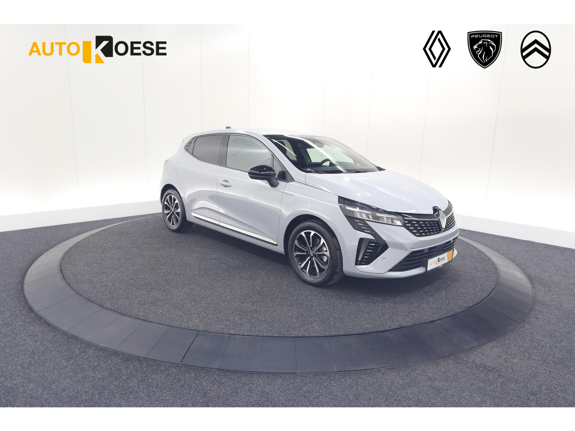 Renault Clio 1.6 E-Tech Full Hybrid 145 techno | 360 Camera | Adaptieve Cruise Control | Dodehoekdetectie | 9.3 Inch Groot Scherm