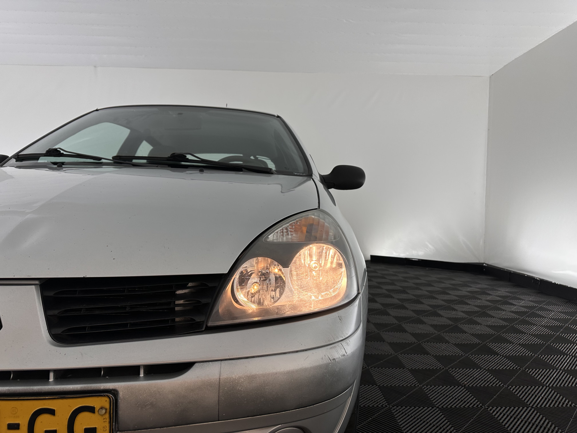 Renault Clio 1.2-16V Community *AIRCO | COMFORTS-SEATS | RADIO-CD*