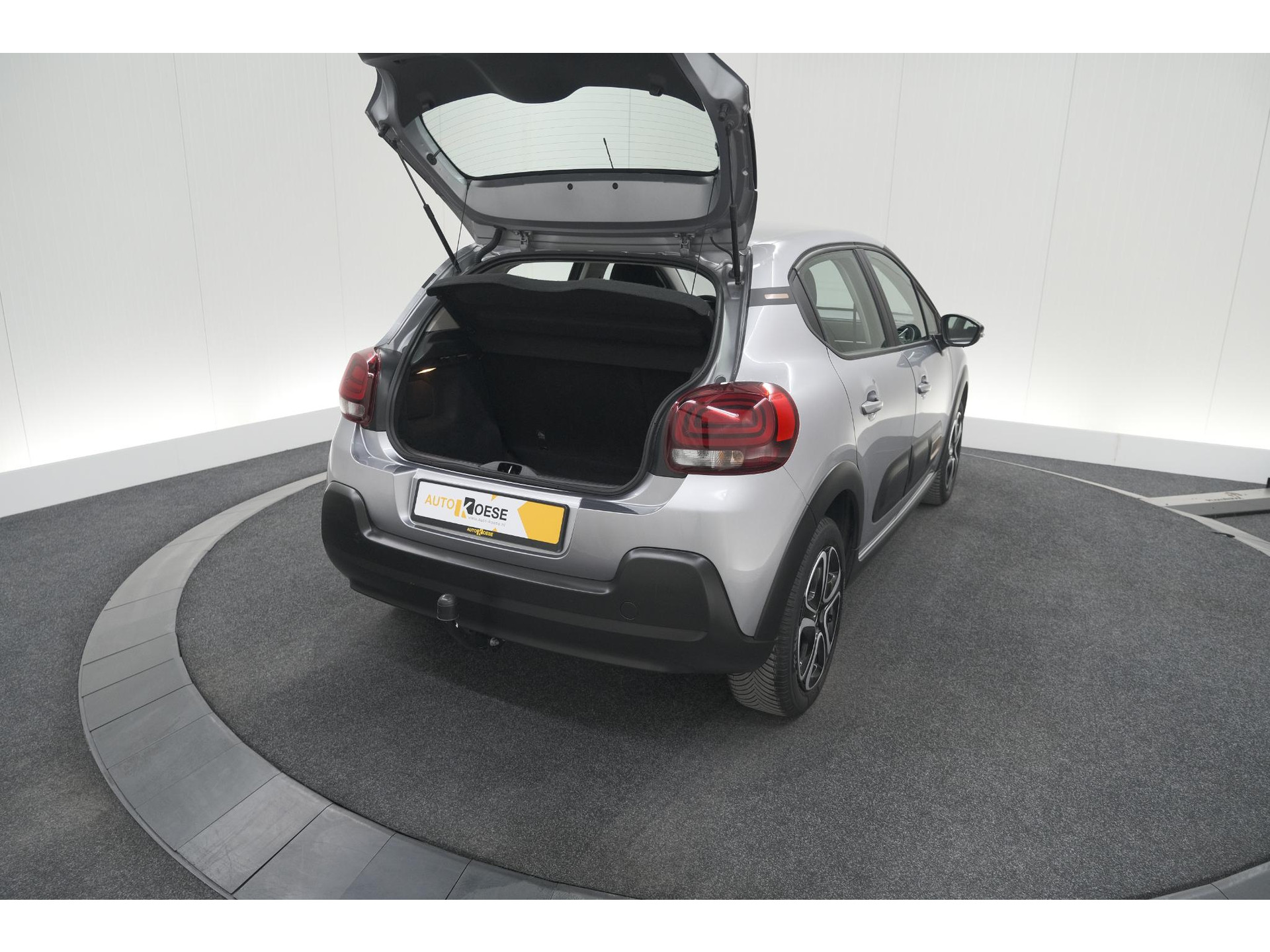 Citroen C3 PureTech 82 C-Series | Trekhaak | Stoelverwarming | Camera | Apple CarPlay