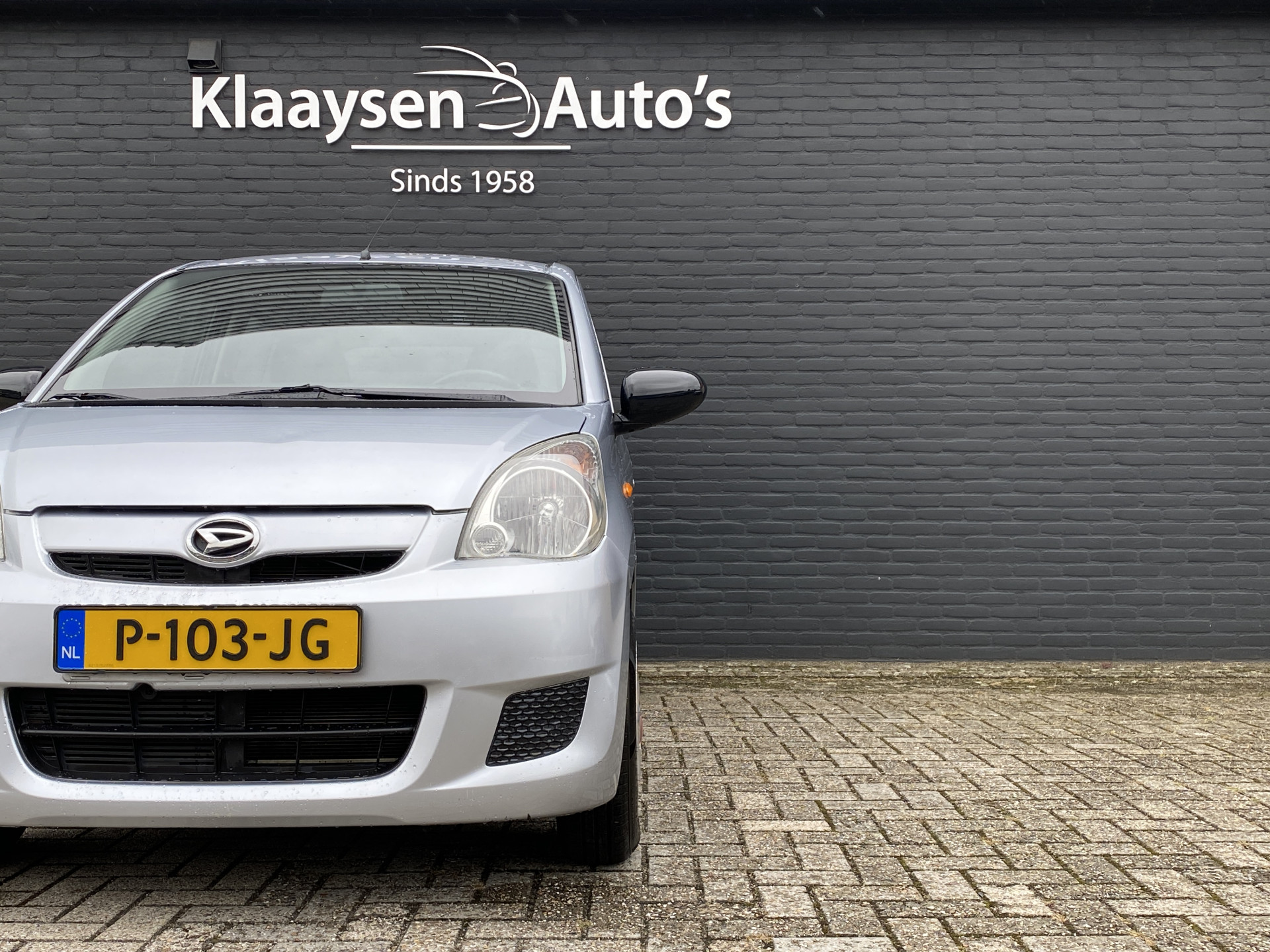 Daihatsu Cuore 1.0 Trend | airco | stuurbekrachtiging | airbags | radio cd speler | lichtmetalen velgen