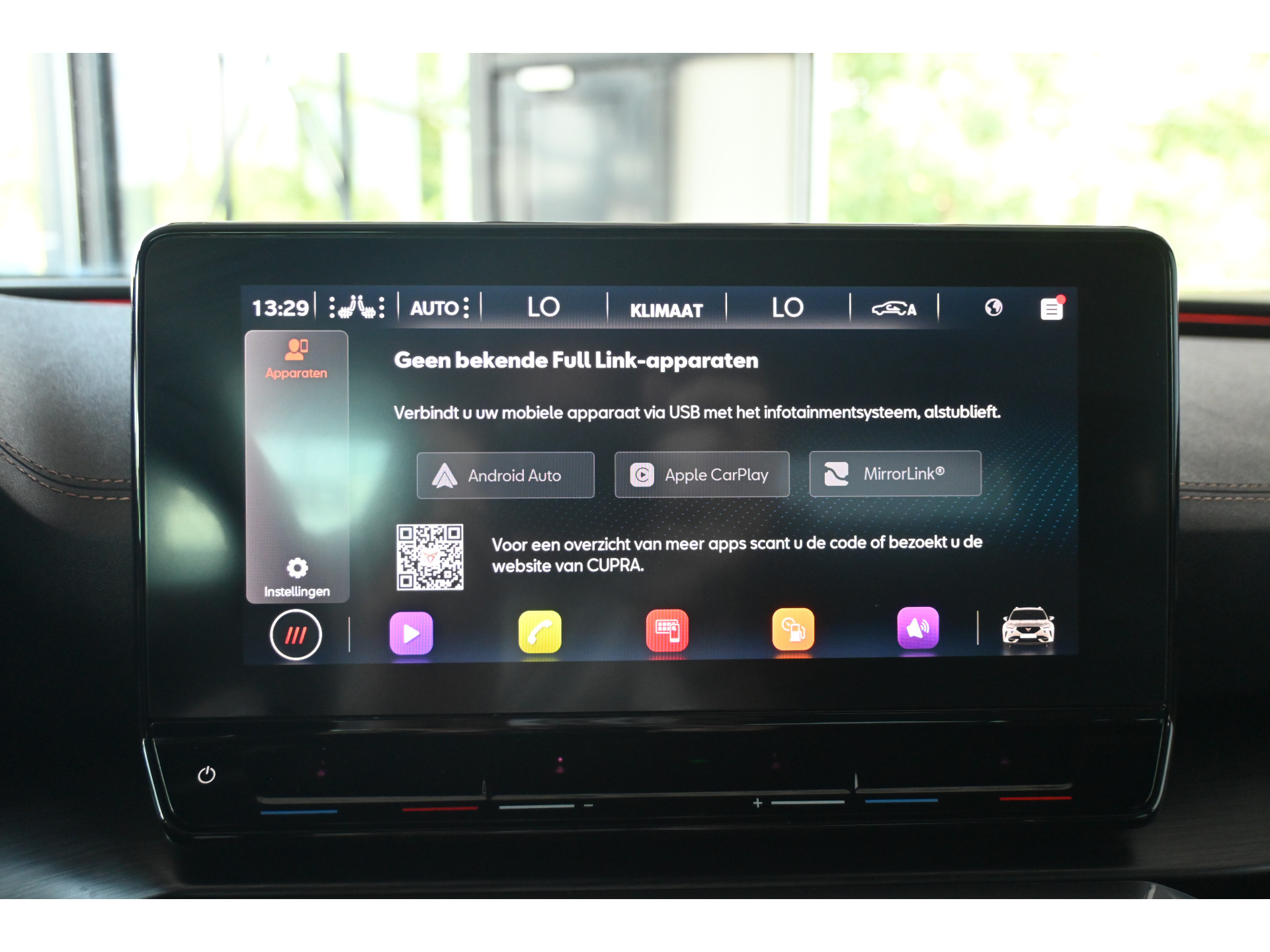 CUPRA Formentor 1.5 TSI Automaat Clima Adaptieve cruise Navigatie Apple carplay Trekhaak PDC Inruil mogelijk