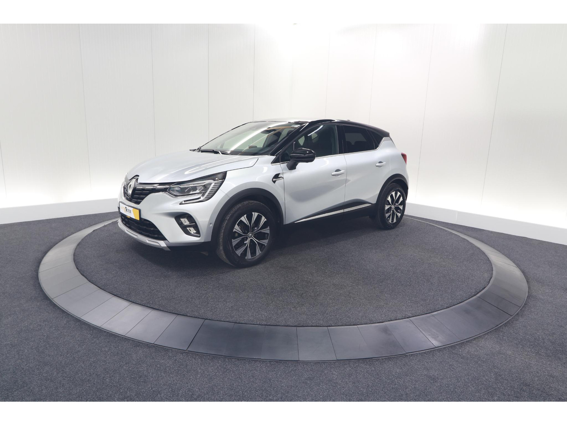 Renault Captur Mild Hybrid 140 EDC Techno | Trekhaak | 360 Camera | 9.3 Inch Grootscherm | Apple Carplay | Parkeersensoren