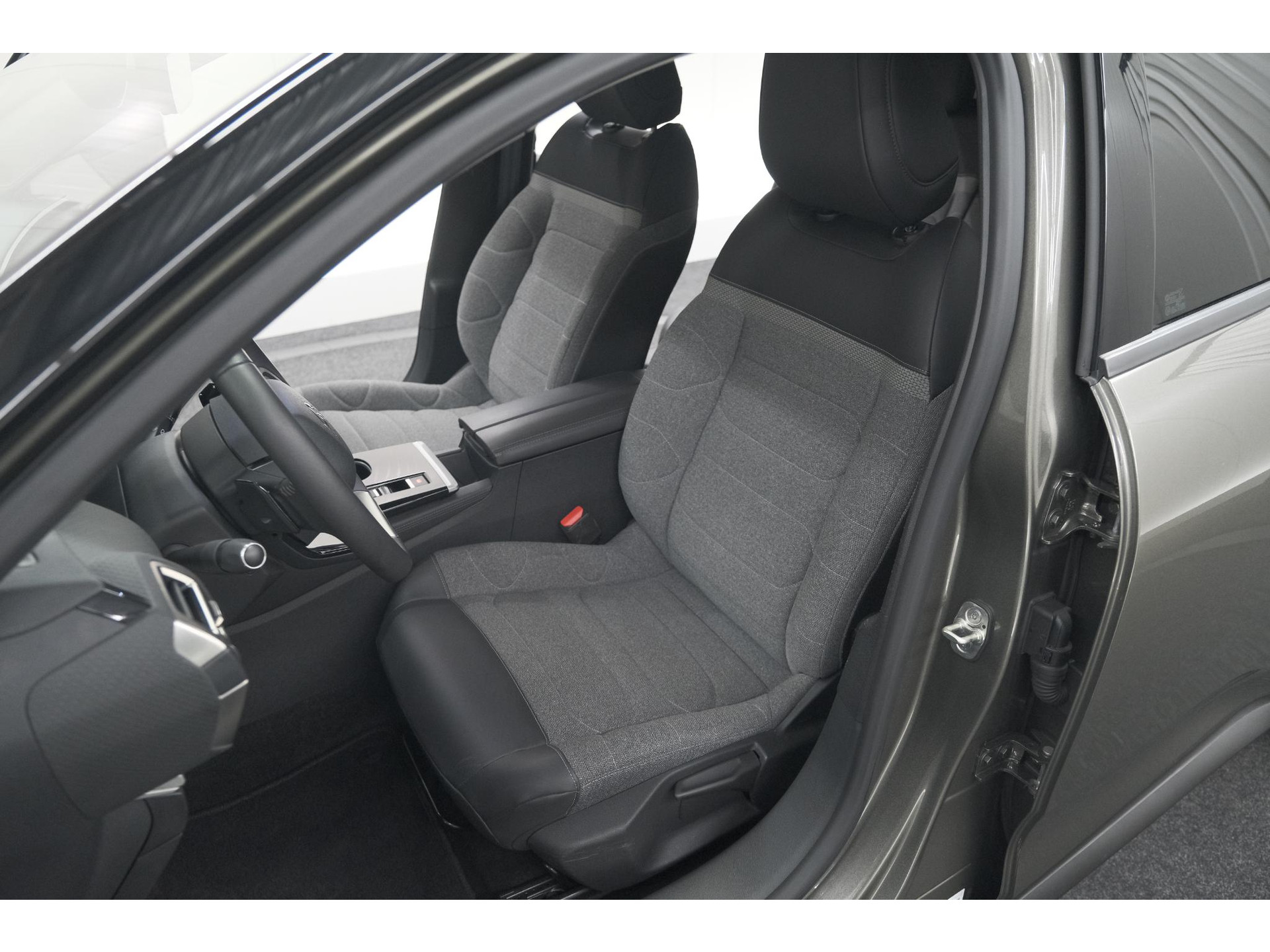 Citroen C5 X 1.6 Plug-in Hybrid 225 Business | Parkeersensoren | Navigatie | Apple Carplay