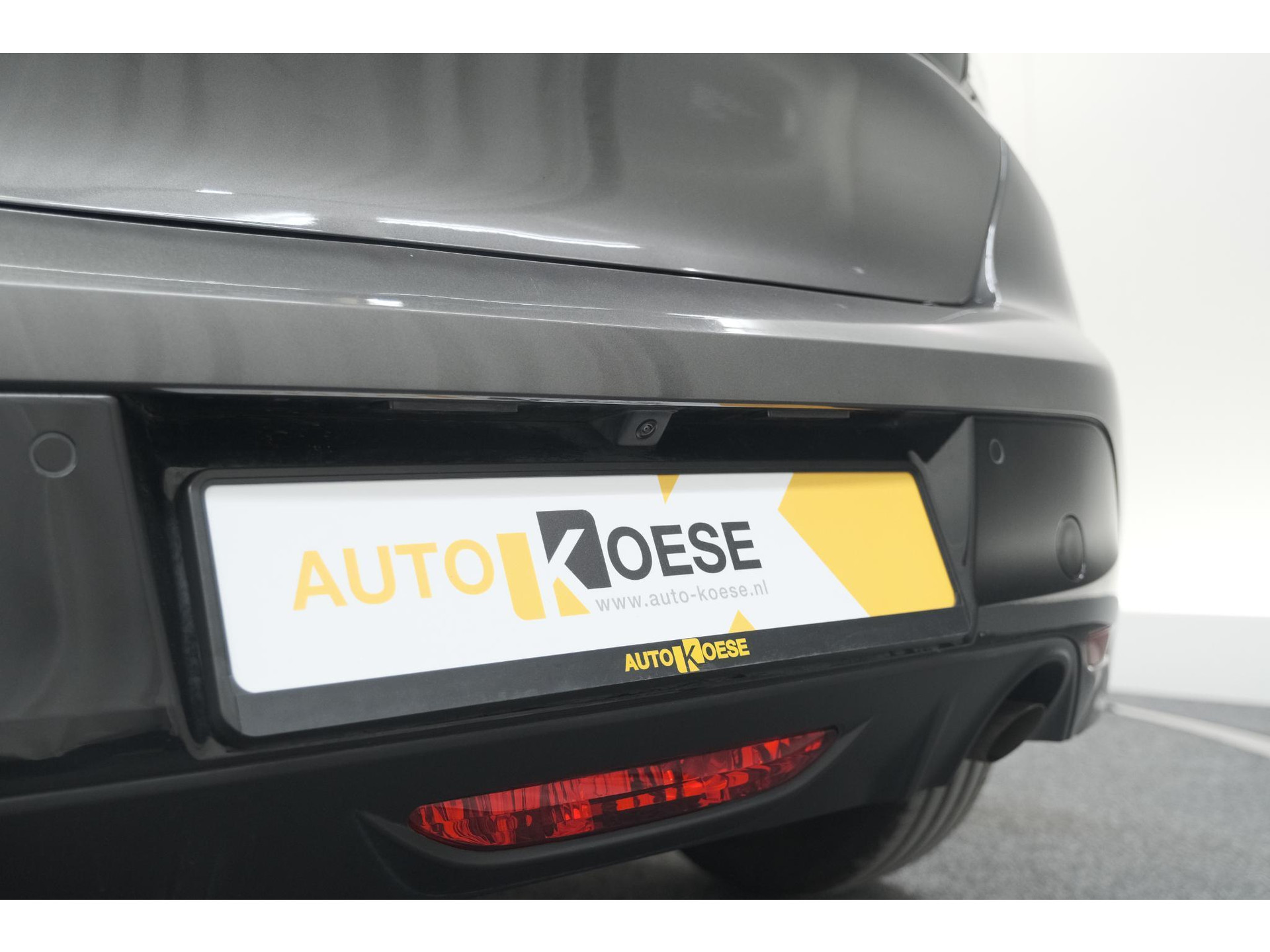 Peugeot 208 PureTech 100 EAT8 Allure Pack | Camera | Apple Carplay | Parkeersensoren | Stoelverwarming