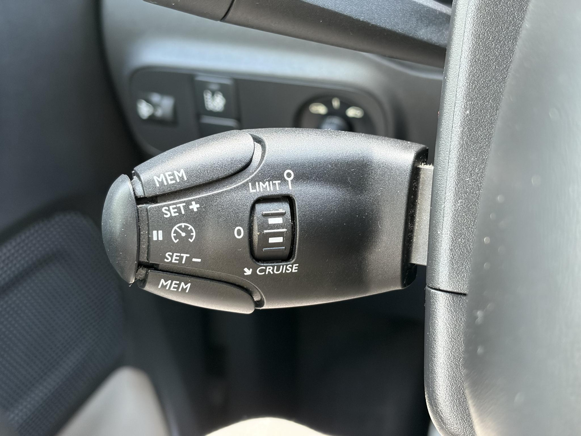 Citroen C3 1.2 PureTech Feel 105g D-riem vv in 09-2023 l 2e Eigenaar l Navi l Carplay l Clima l Cruise l Dealer Onderhouden l Rijstrooksensor l N.A.P l Apk tot 08-2027