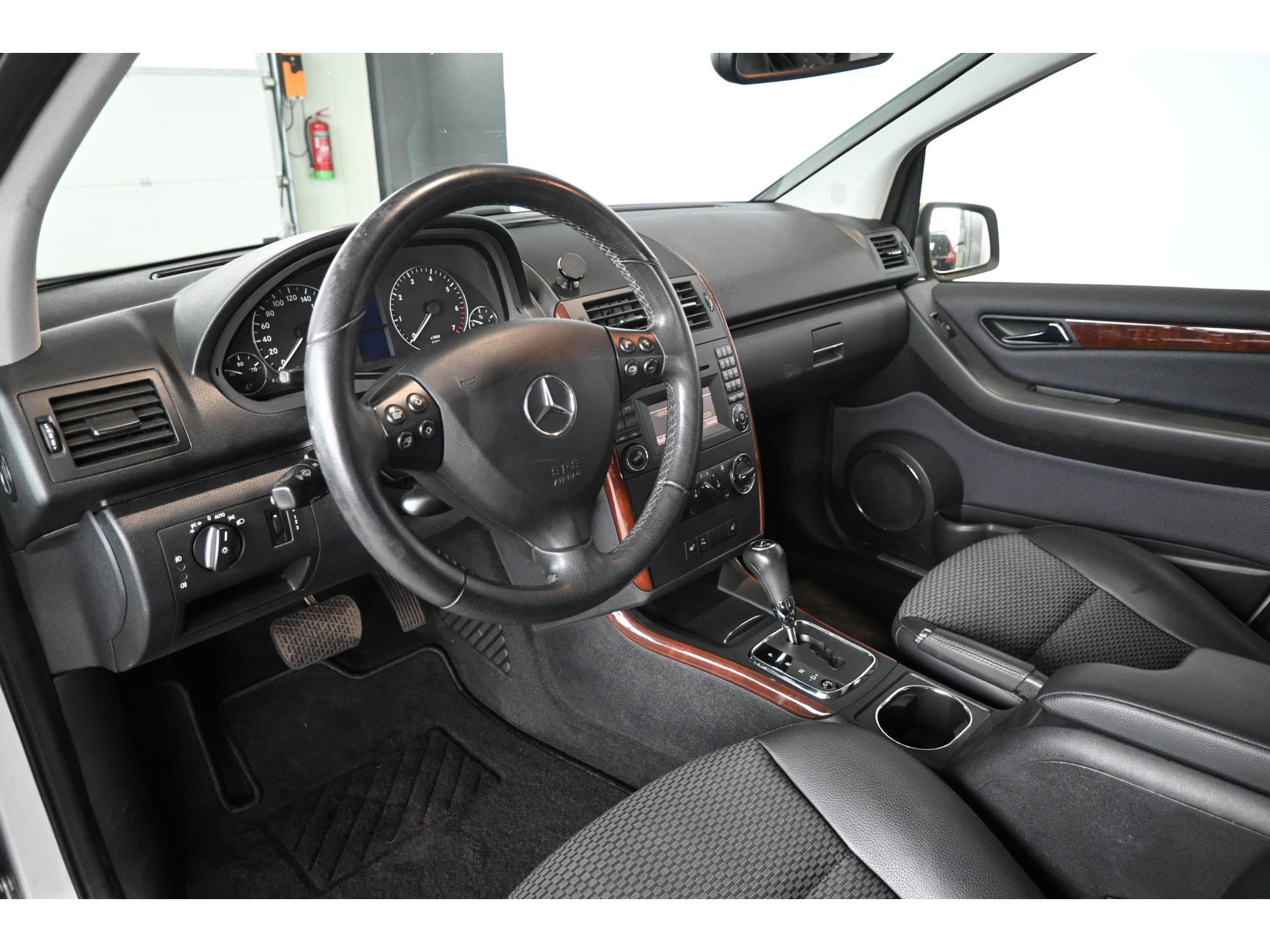 Mercedes-Benz A-klasse 180 Business Class Automaat Airco Trekhaak Rijklaarprijs Inruil Mogelijk!