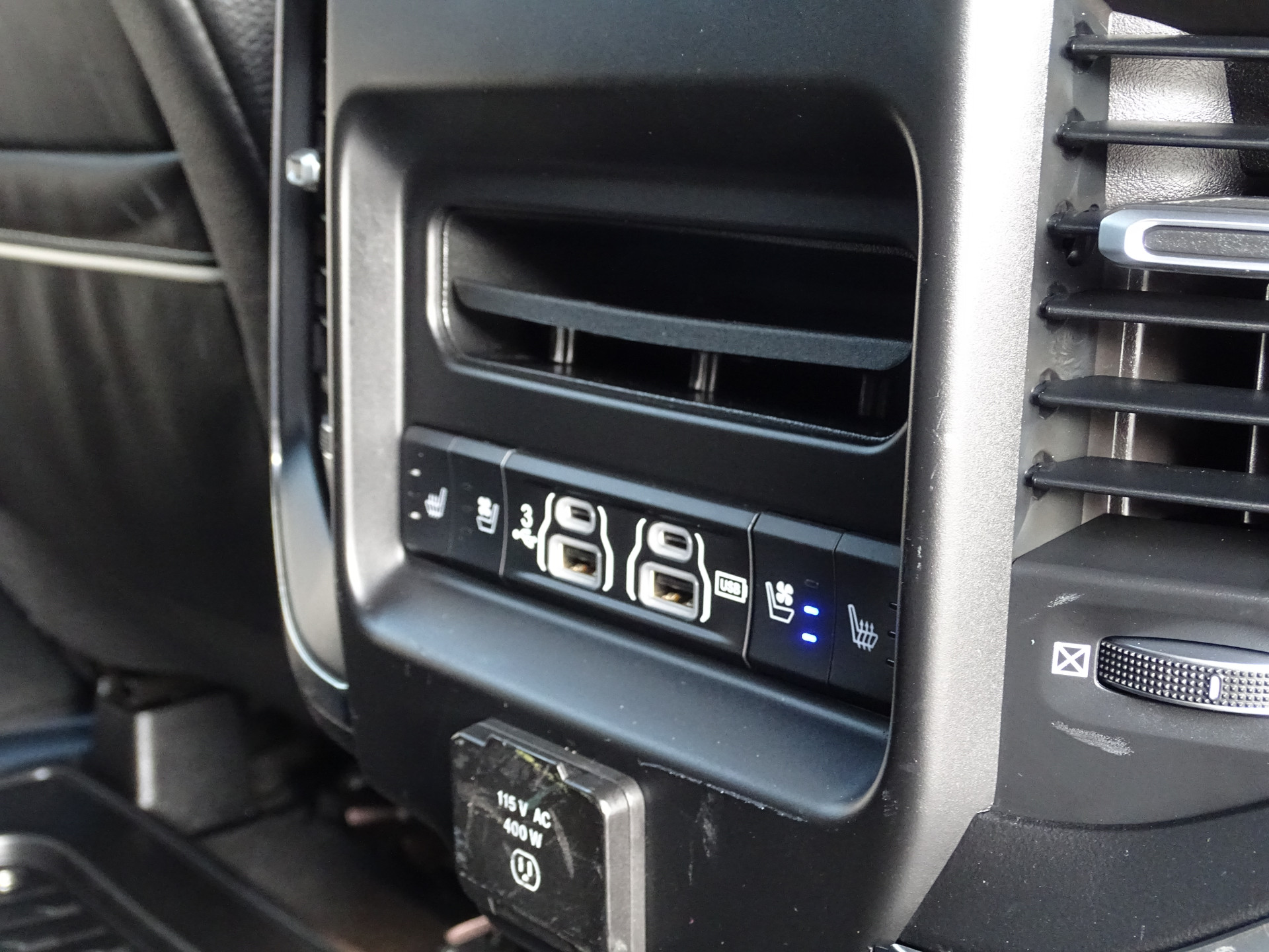 Dodge Ram 1500 5.7 V8 4x4 Crew Cab Limited
