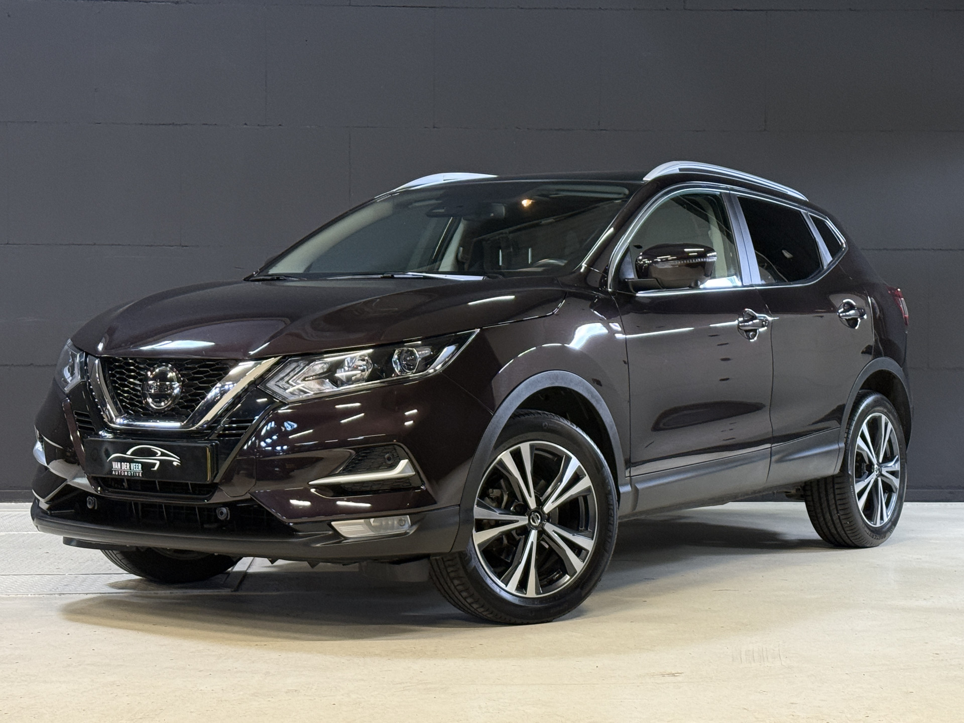 Nissan Qashqai 1.3 DIG-T Design Edition | Panoramadak | Trekhaak | 360 Camera