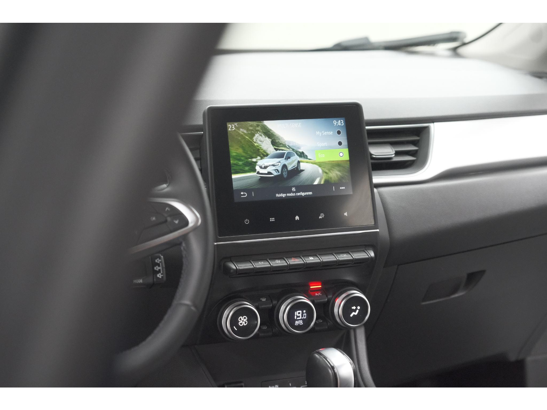 Renault Captur 1.6 E-Tech full hybrid 145 techno | Camera | Parkeersensoren | Climate control | Keyless