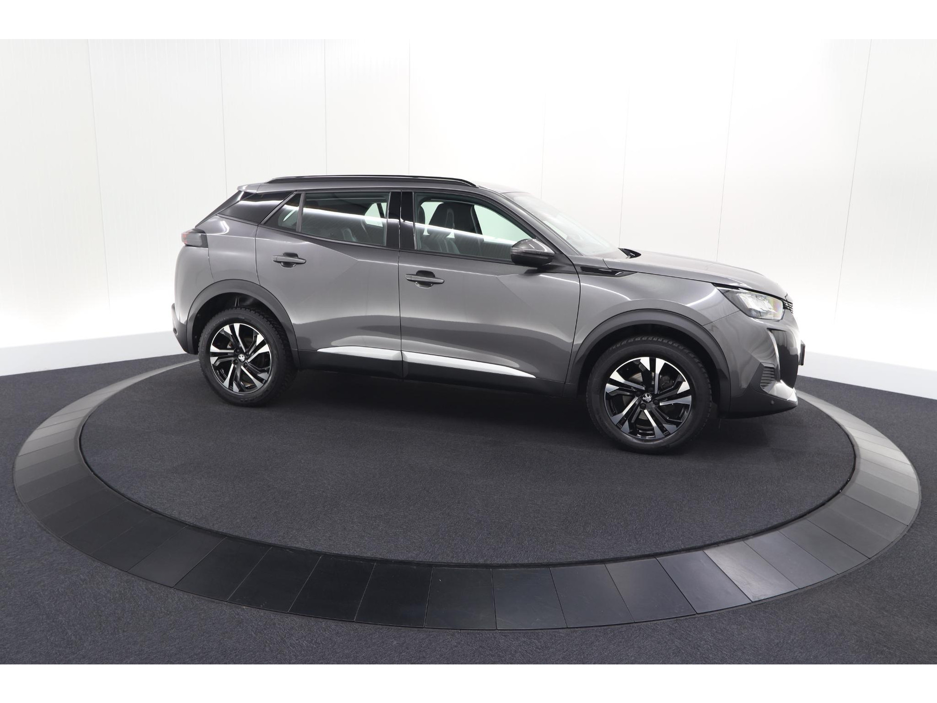 Peugeot 2008 PureTech 130 Allure | Camera | Stoelverwarming | Apple Carplay | Parkeersensoren voor + Achter