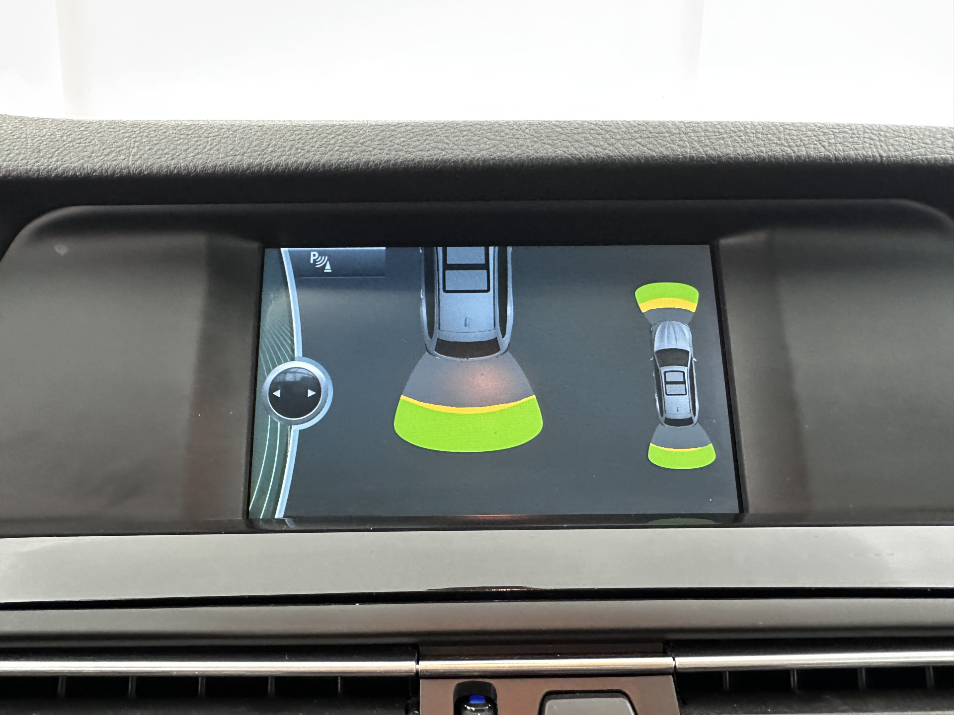 BMW 5-serie Touring 520d Shadow-line *BI-XENON | NAVI-FULLMAP | HEATED-COMFORTSEATS | ECC | KEYLESS | PDC | CRUISE | 18''ALU*