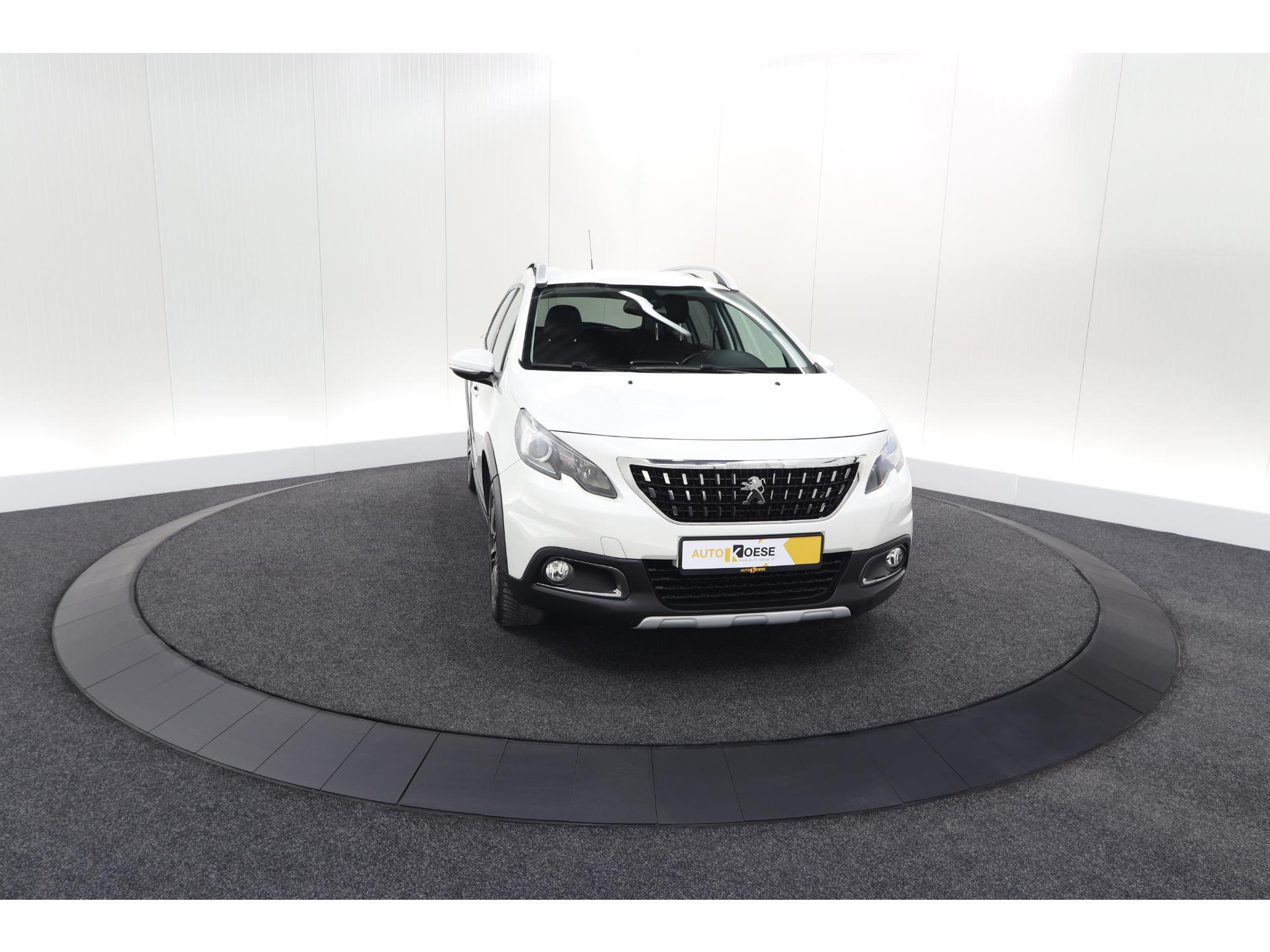 Peugeot 2008 PureTech 130 Allure | Camera | Apple Carplay | Parkeersensoren | Navigatie