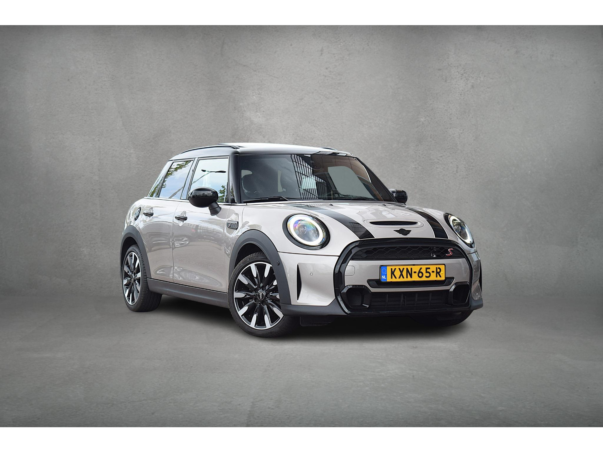 MINI 5-Deurs 2.0 Cooper S MINI Yours | Pano | Leer | H/K | HUD | Stuur-en Stoelverwarming