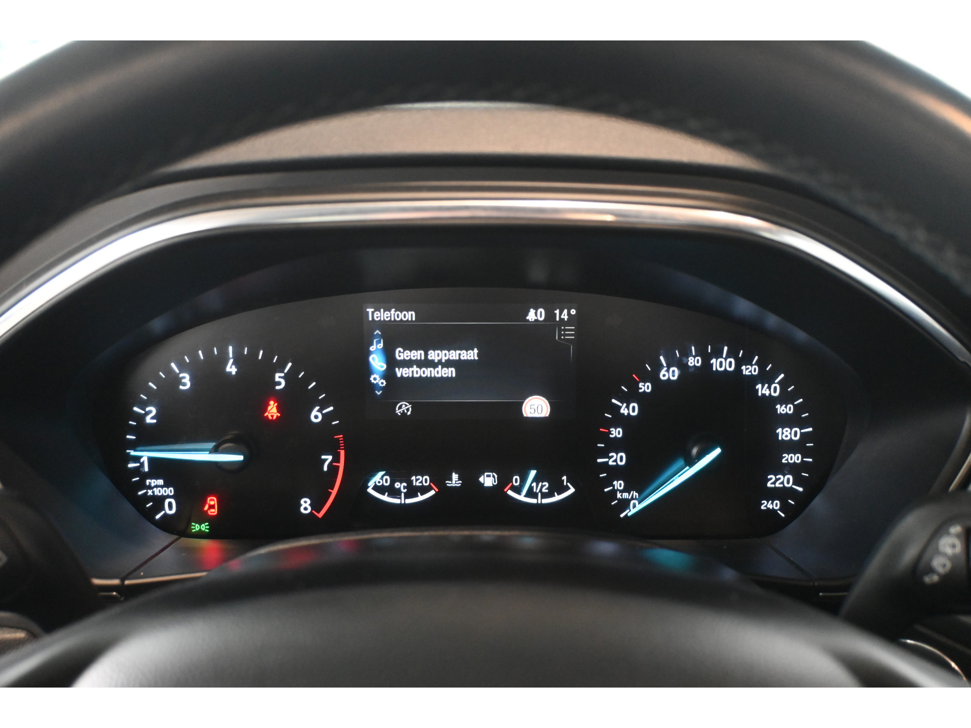 Ford Focus 1.0 EcoBoost Titanium Business Clima Navigatie Stuur/Stoelverwarming Rijklaarprijs! Inruil Mogelijk!