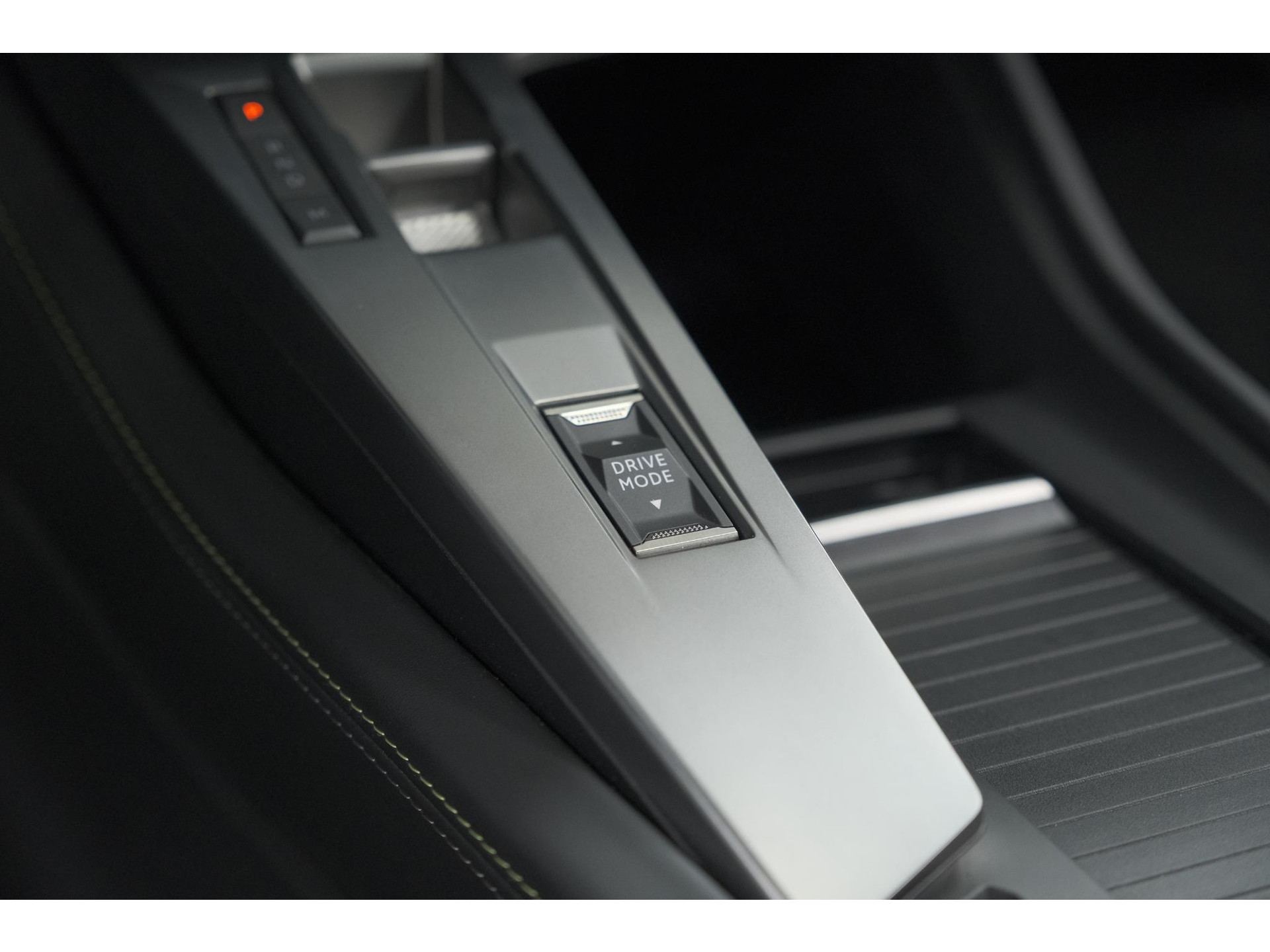 Peugeot 308 SW PureTech 130 EAT8 GT | Trekhaak | Stoelverwarming | Camera | Adaptieve Cruise Control