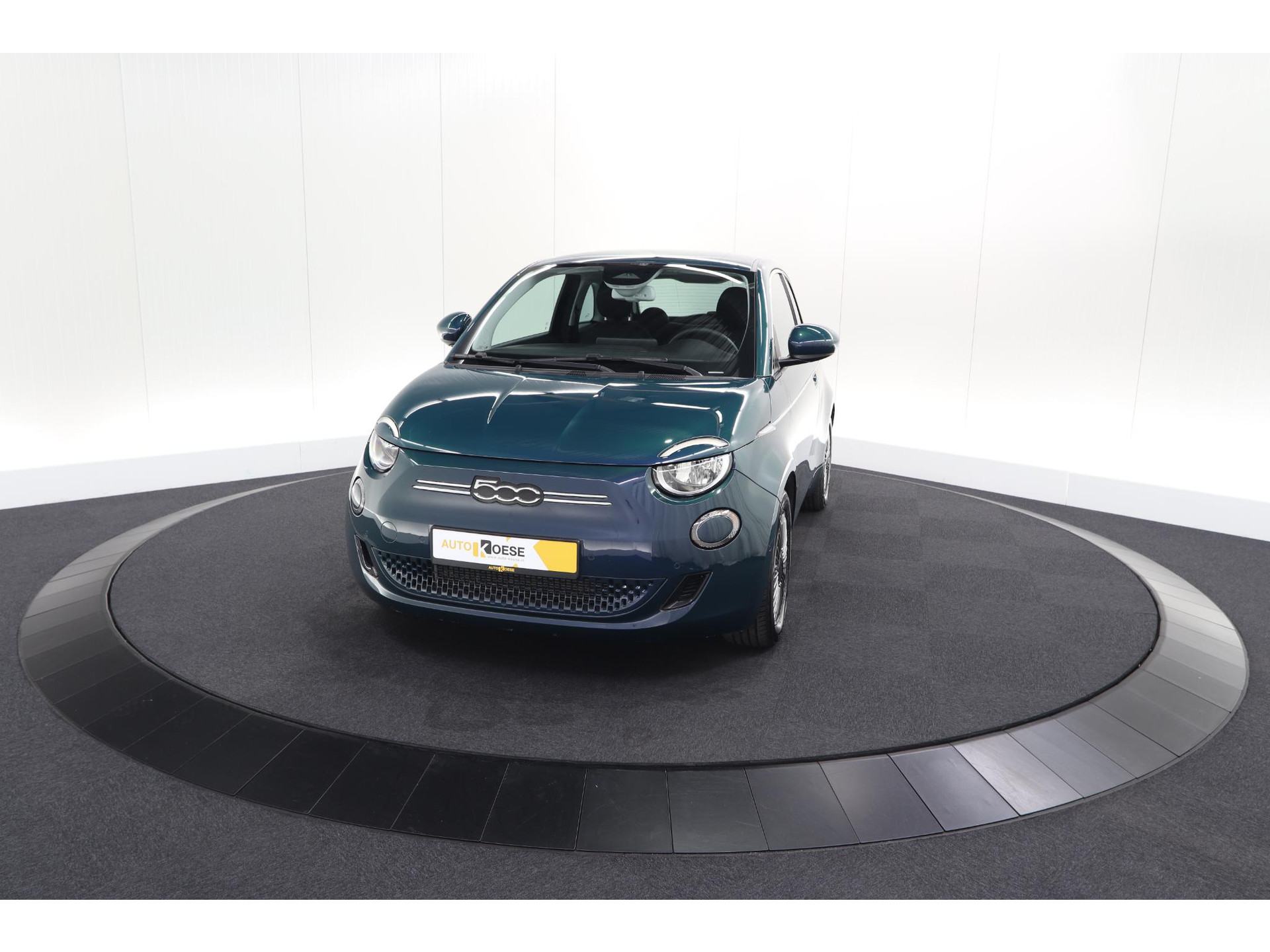 Fiat 500 Icon 42 kWh | 96,1% SOH | Convenience Pack | Camera | Dodehoekdetectie | Stoelverwarming