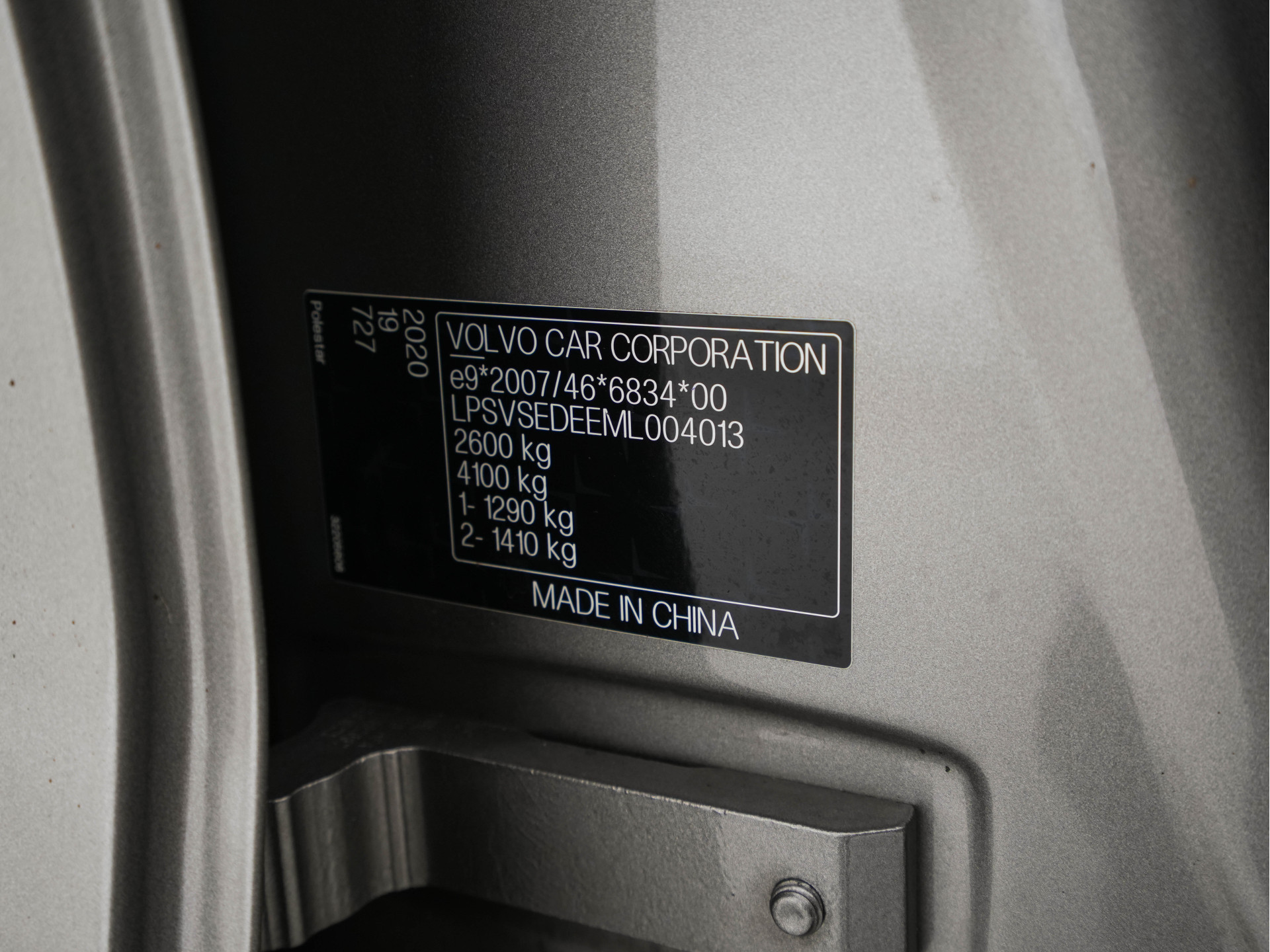 Polestar 2 Long Range Dual Motor Launch Edition 78kWh [ 3-Fase ] {SOH-93%} (INCL-BTW) *PANO | HARMAN/KARDON-AUDIO | FULL-LED | TOPVIEW | BLINDSPOT |  KEYLESS | MEMORY-PACK | ADAPTIVE CRUISE | CARPLAY | HEATED-SPORTSEATS | DIGI-COCKPIT | 20"ALU*