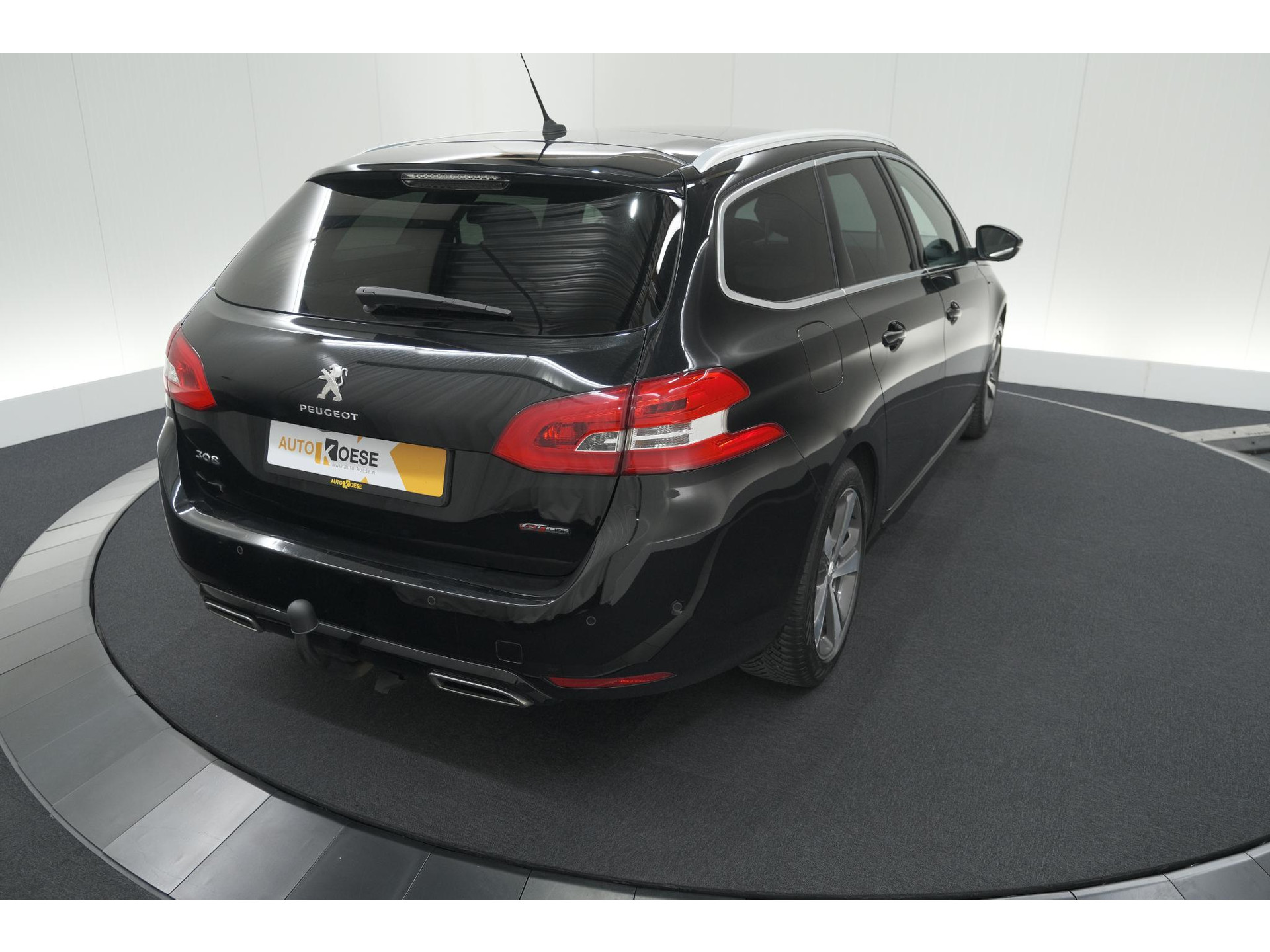 Peugeot 308 SW PureTech 130 GT-line | Trekhaak | Panoramadak | Camera | Alcantara Bekleding | Dodehoekdetectie