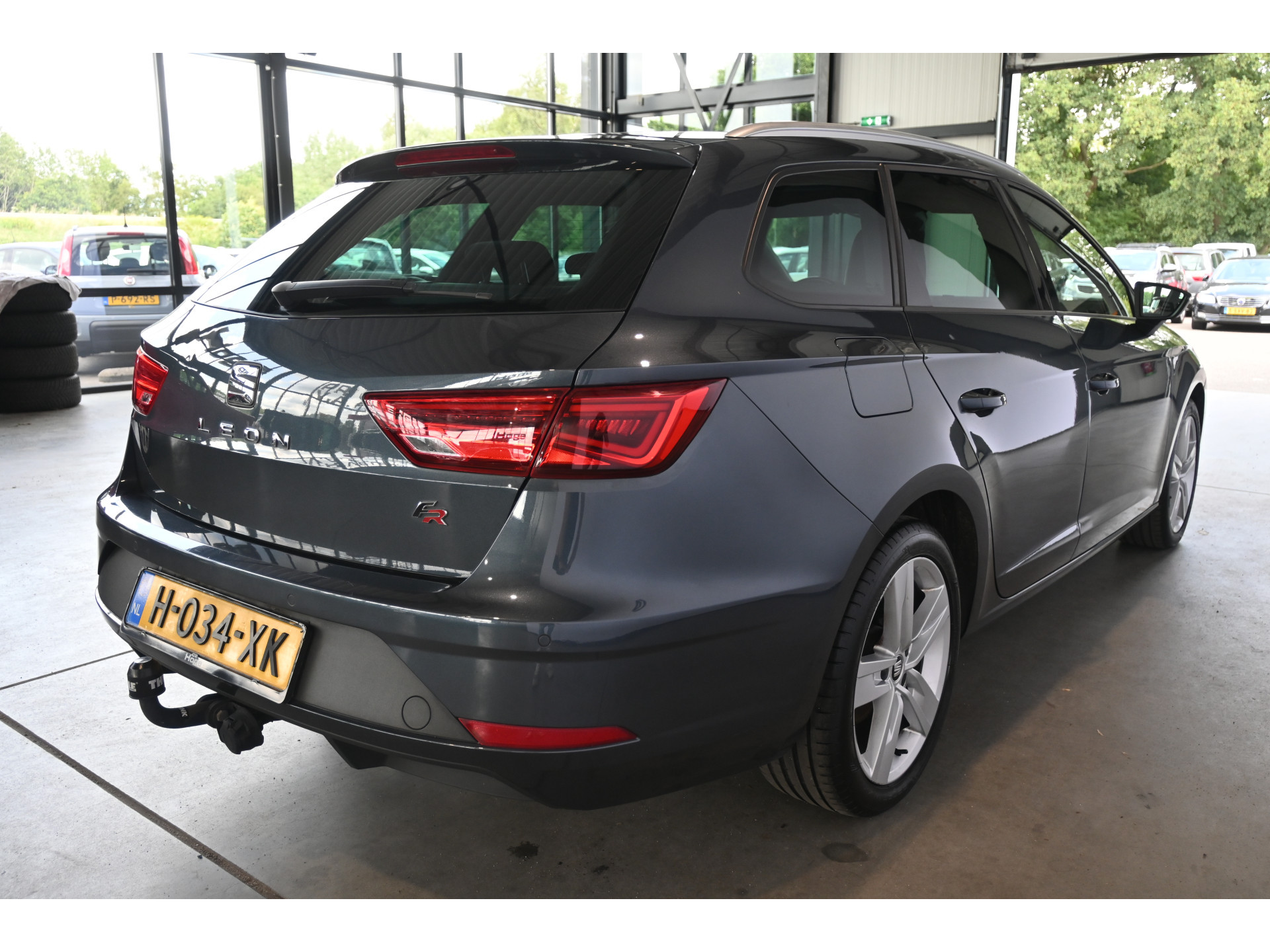 SEAT Leon ST 1.0 TSI FR Ultimate Edition Clima Navigatie Stoelverwarming Rijklaarprijs Inruil Mogelijk!