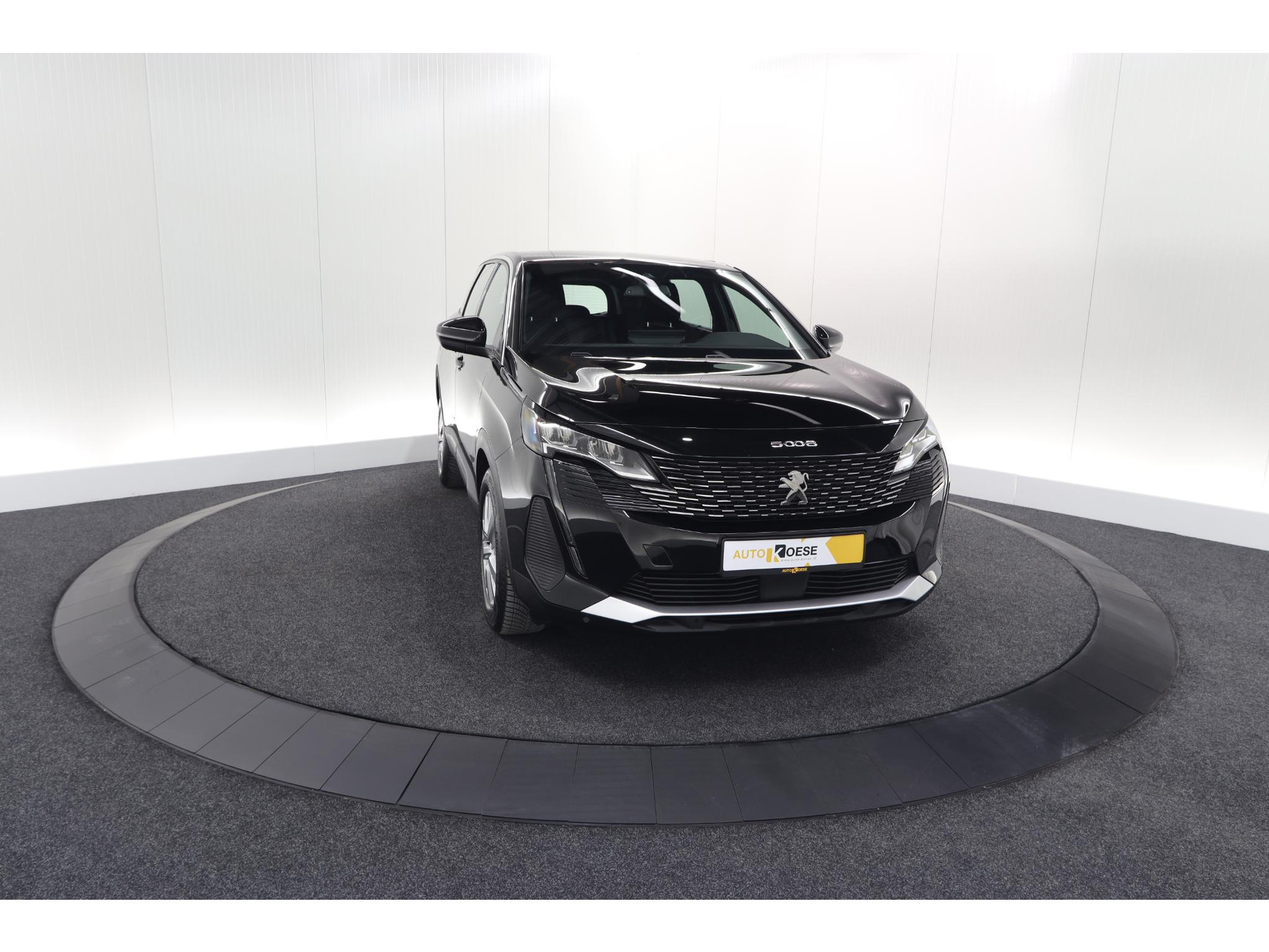 Peugeot 5008 PureTech 130 EAT8 Active Pack Business | 7 Zitplaatsen | Camera | Navigatie | Apple Carplay | Parkeersensoren