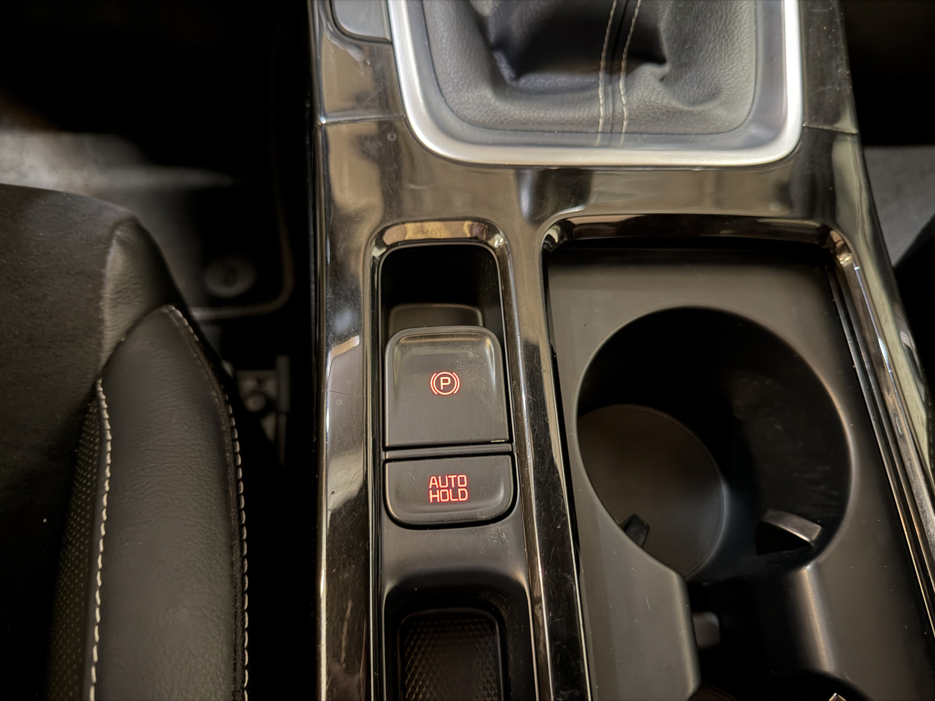Kia Ceed Sportswagon 1.0 T-GDi GT-Line | Panoramadak | Dealer onderhouden | Camera | Afn. Trekhaak | Stoel/stuurverwarming | Carplay