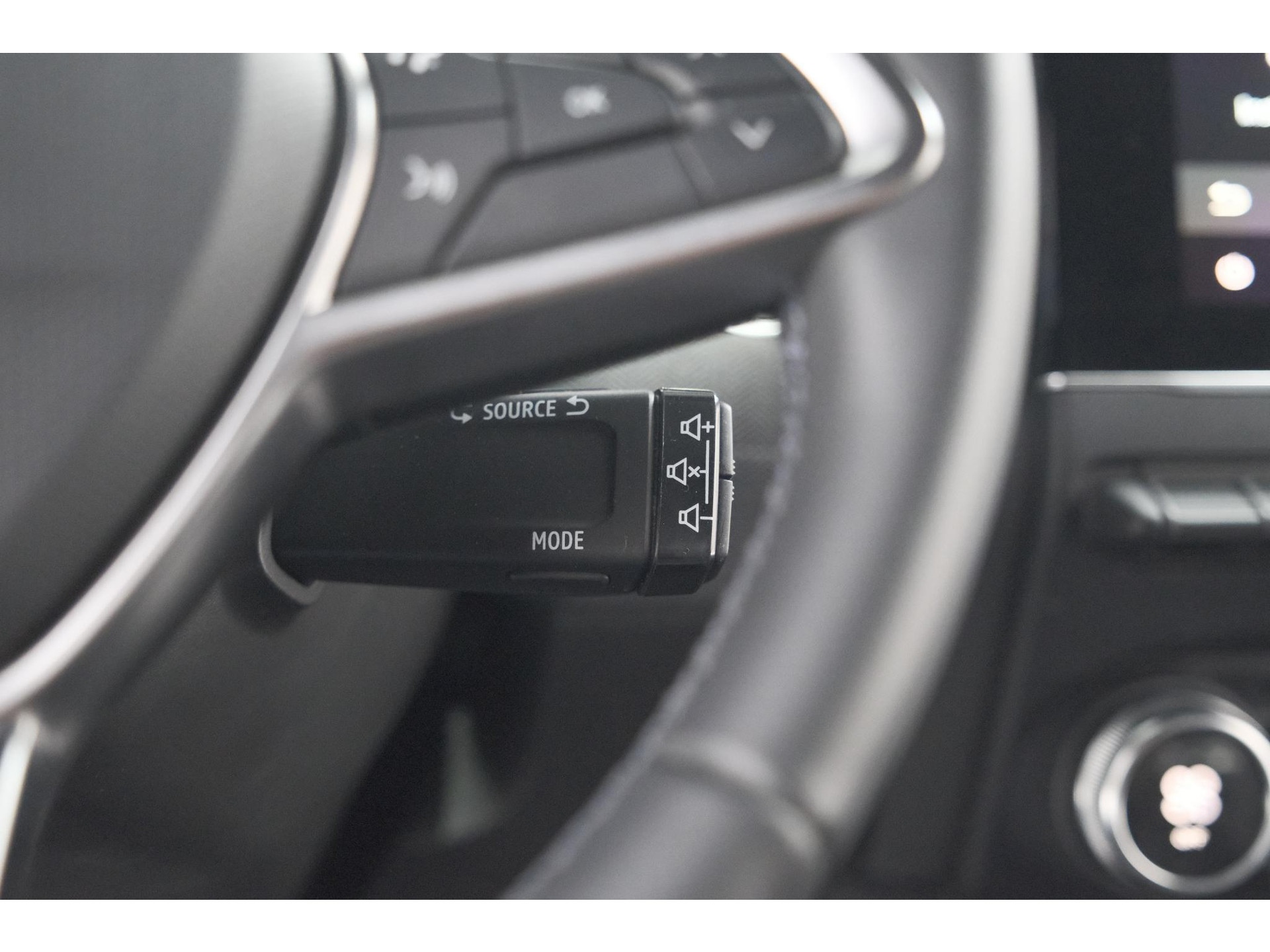 Renault Clio TCe 90 Techno | 360 Camera | Adaptieve Cruise Control | 9.3 Inch Groot Scherm