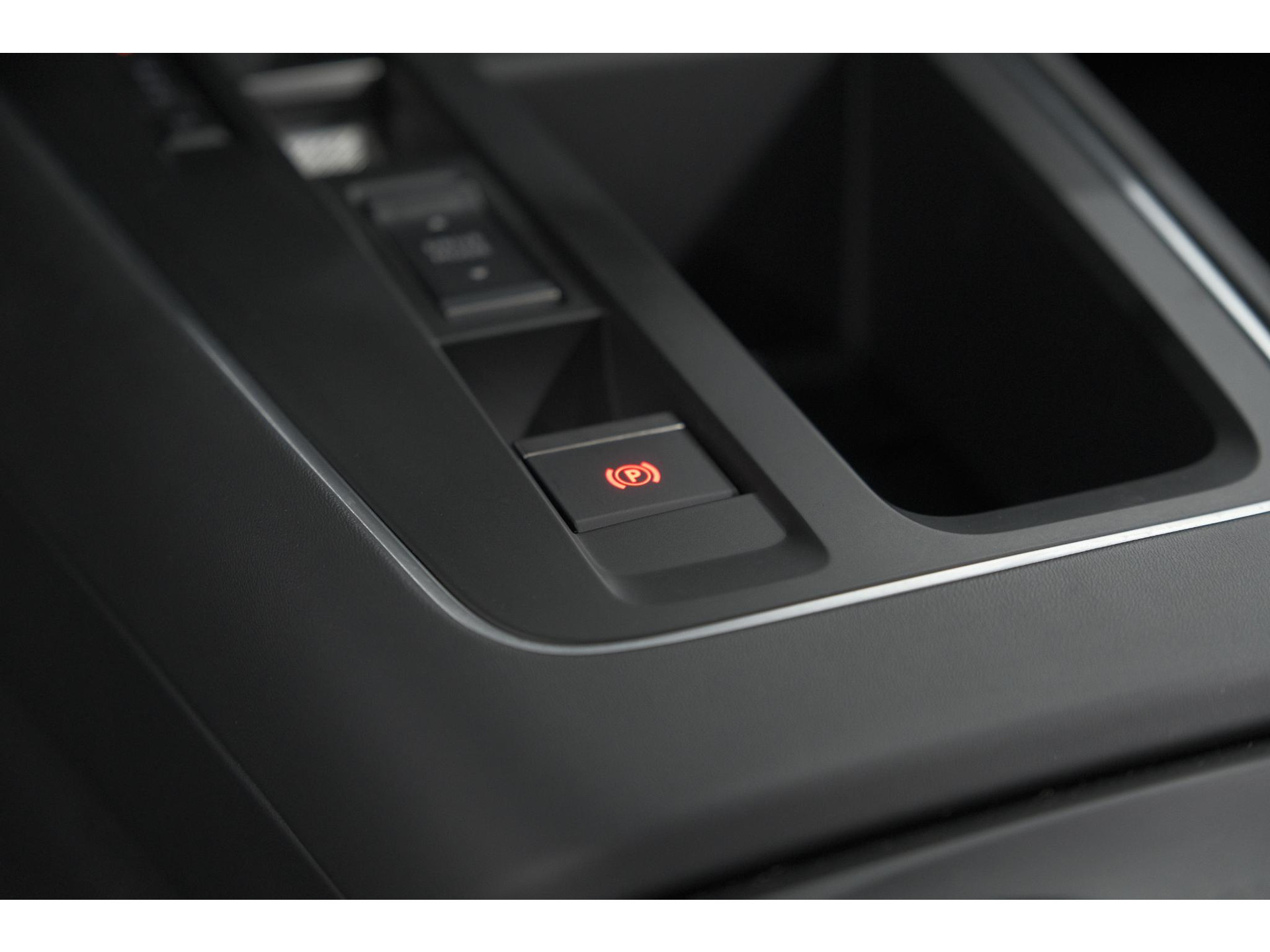 Citroen C5 Aircross 1.2 Hybrid 136 Max | Camera | Navigatie | Parkeersensoren | Apple Carplay