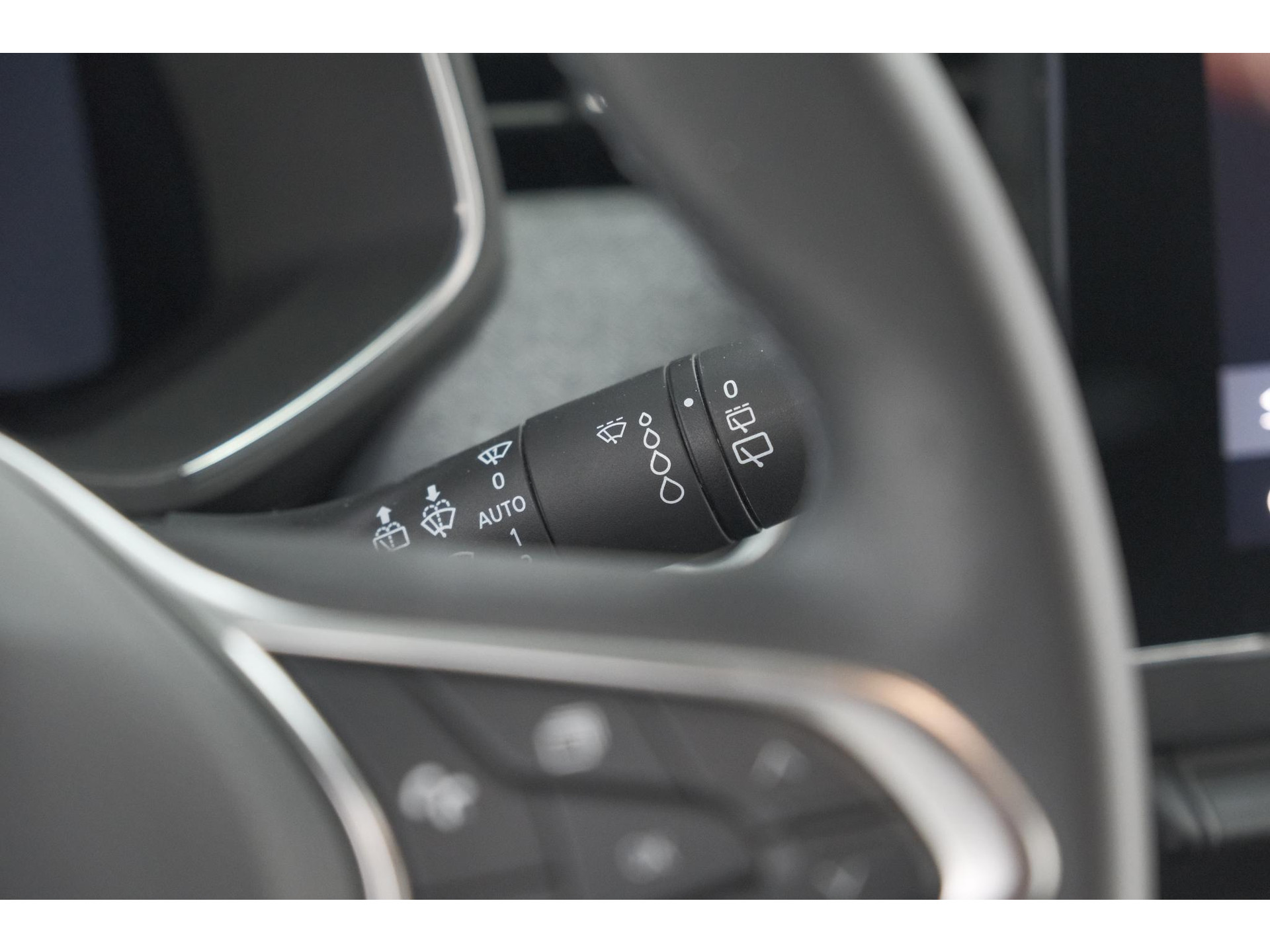 Renault Clio 1.6 E-Tech Full Hybrid 145 techno | 360 Camera | Adaptieve Cruise Control | Dodehoekdetectie | 9.3 Inch Groot Scherm