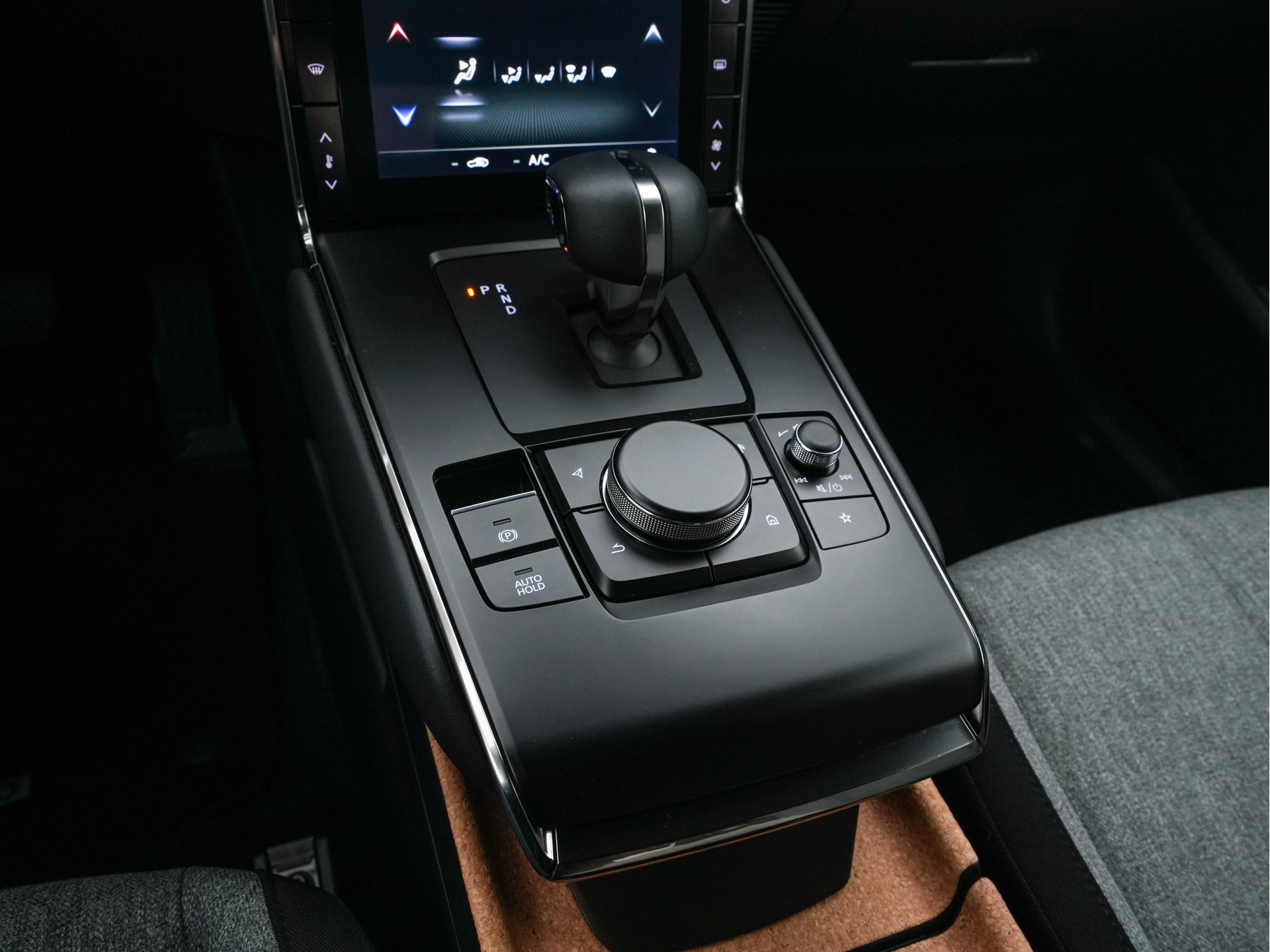 Mazda MX-30 e-SkyActiv EV 145 Advantage 36 kWh ( Fase-3 ) {SOH-100%} Aut. *HEAD-UP | ADAPTIVE-CRUISE | BLIND-SPOT | FULL-LED | HEATED-COMFORTSEATS | CAMERA | KEYLESS | DAB+ | DIGI-COCKPIT | SHIFT-PADDLES | NAVI-FULLMAP | ECC | PRIVACY-GLASS | PDC | 18''AL